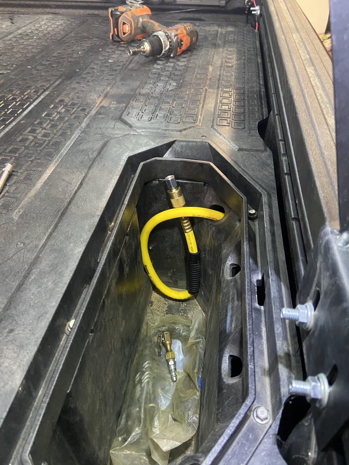 Jeep Gladiator Decked review - solve wasted space? IMG_2504