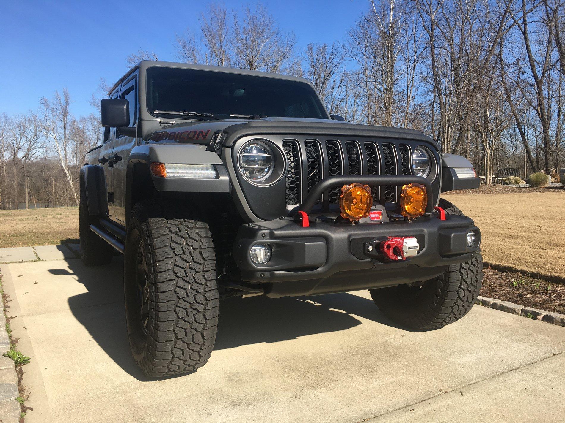 Jeep Gladiator Warn compared to Mopar Grill Guard 087ce9e7-9d30-4289-98b5-f497d89fb435-jpe
