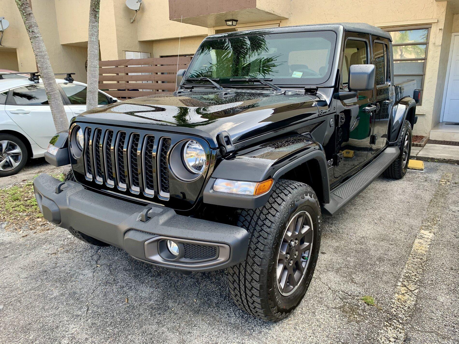 Jeep Gladiator 80TH ANNIVERSARY Edition Gladiator JT Club F6686268-254F-4BE8-8ED1-1EF3048594DB