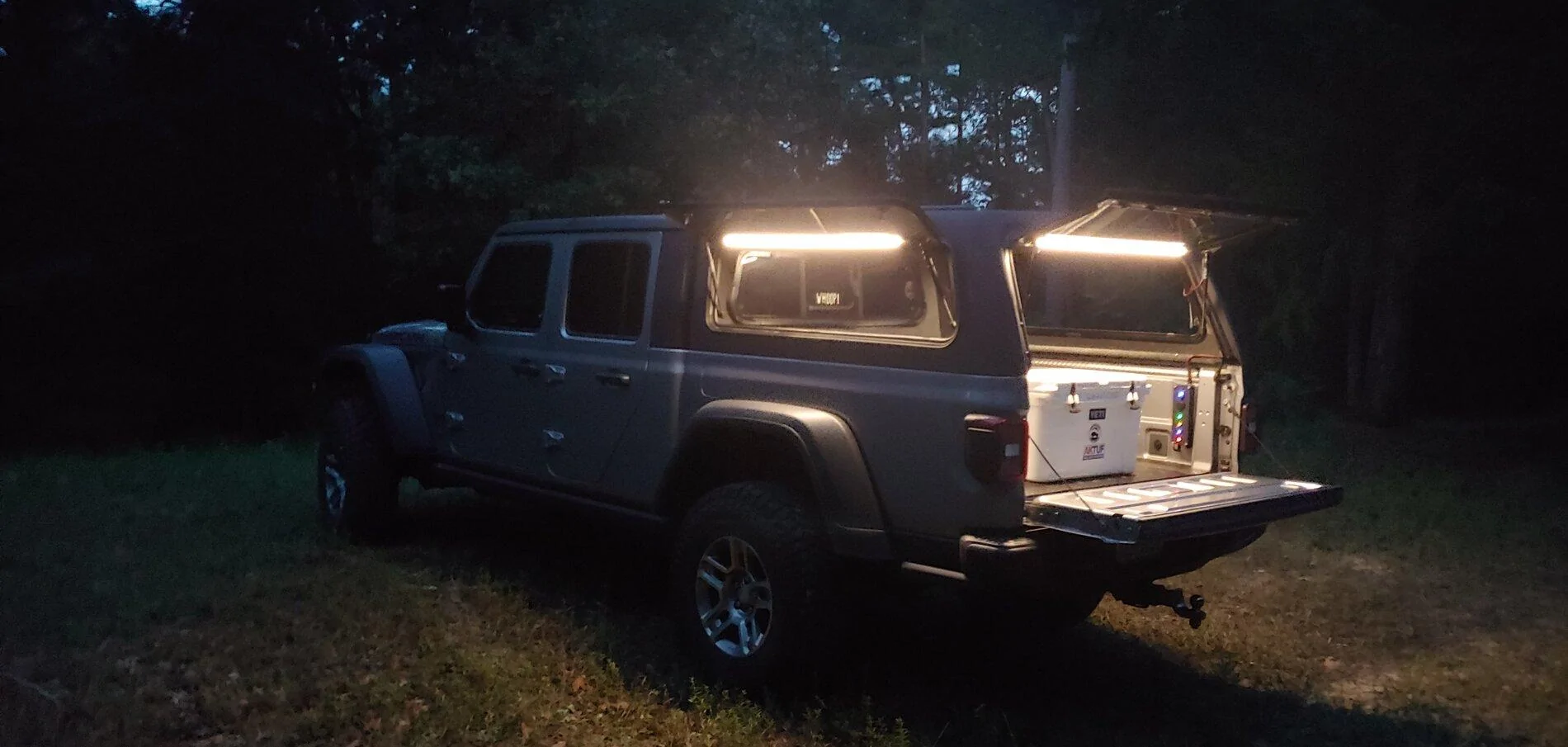 Jeep Gladiator ARE Gladiator Shell Pre Order 0913201947a_HDR