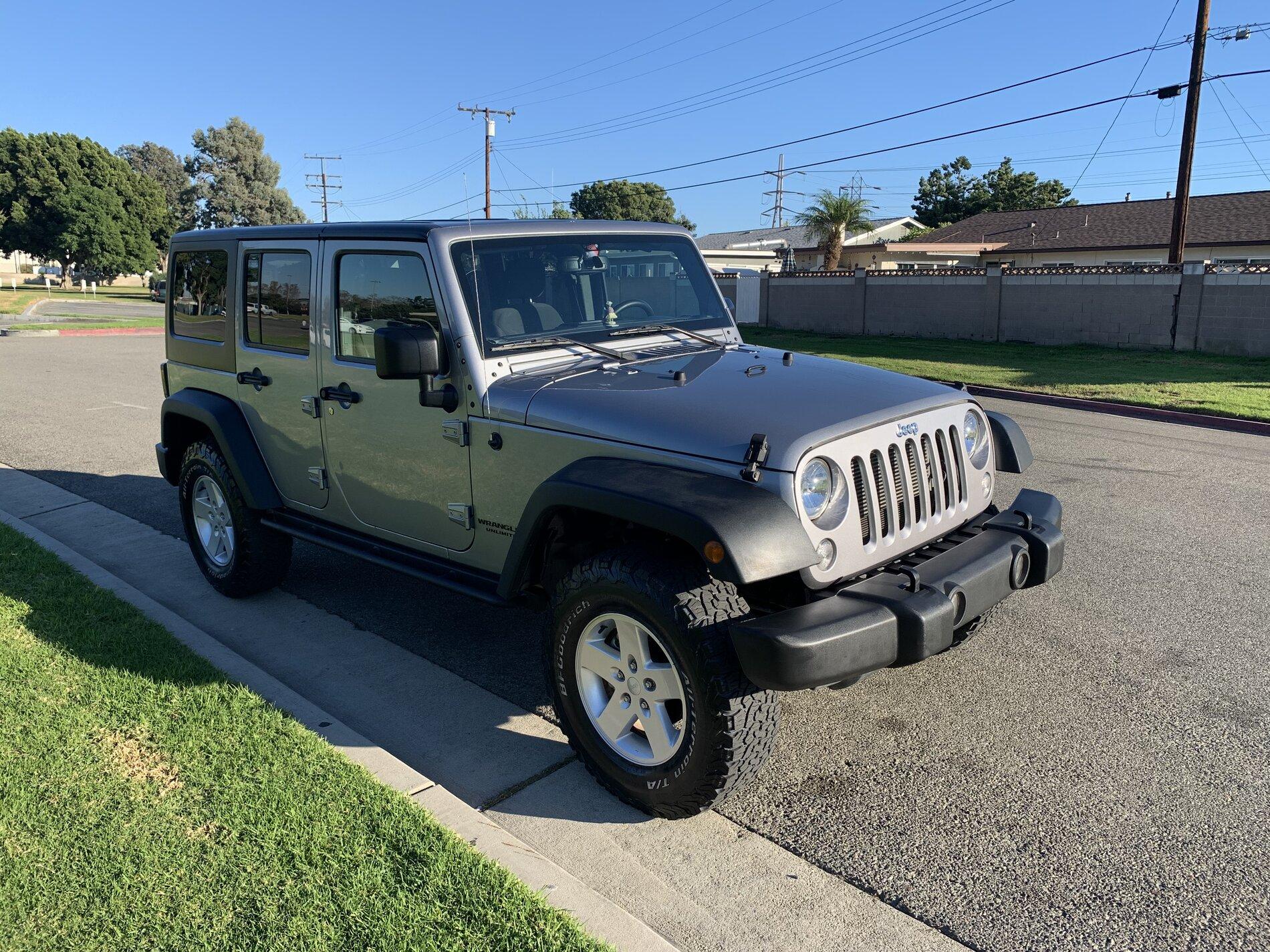 Jeep Gladiator 17’ JKU Sport S - SoCal A52432B1-8FFF-458A-8FC5-C65EE34E3455