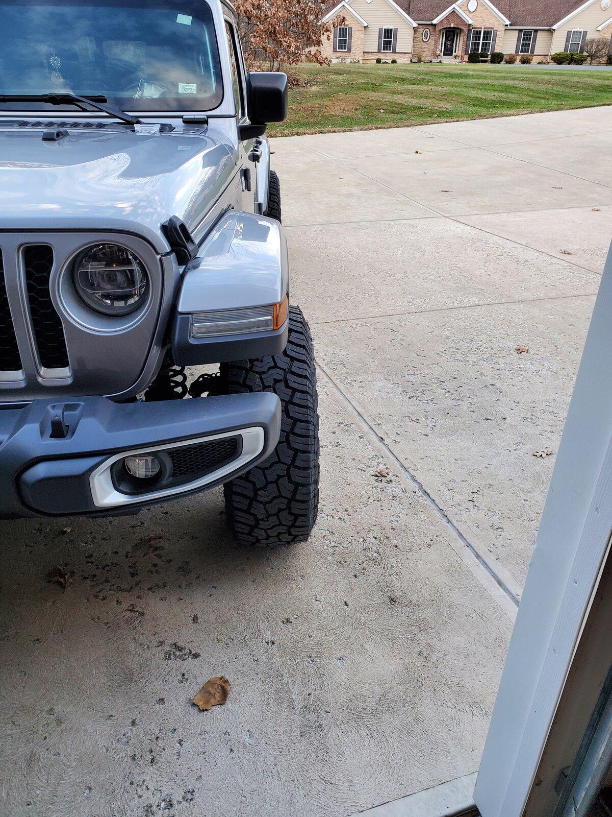 Jeep Gladiator Yokohama Geolandar X-AT 20201112_161421