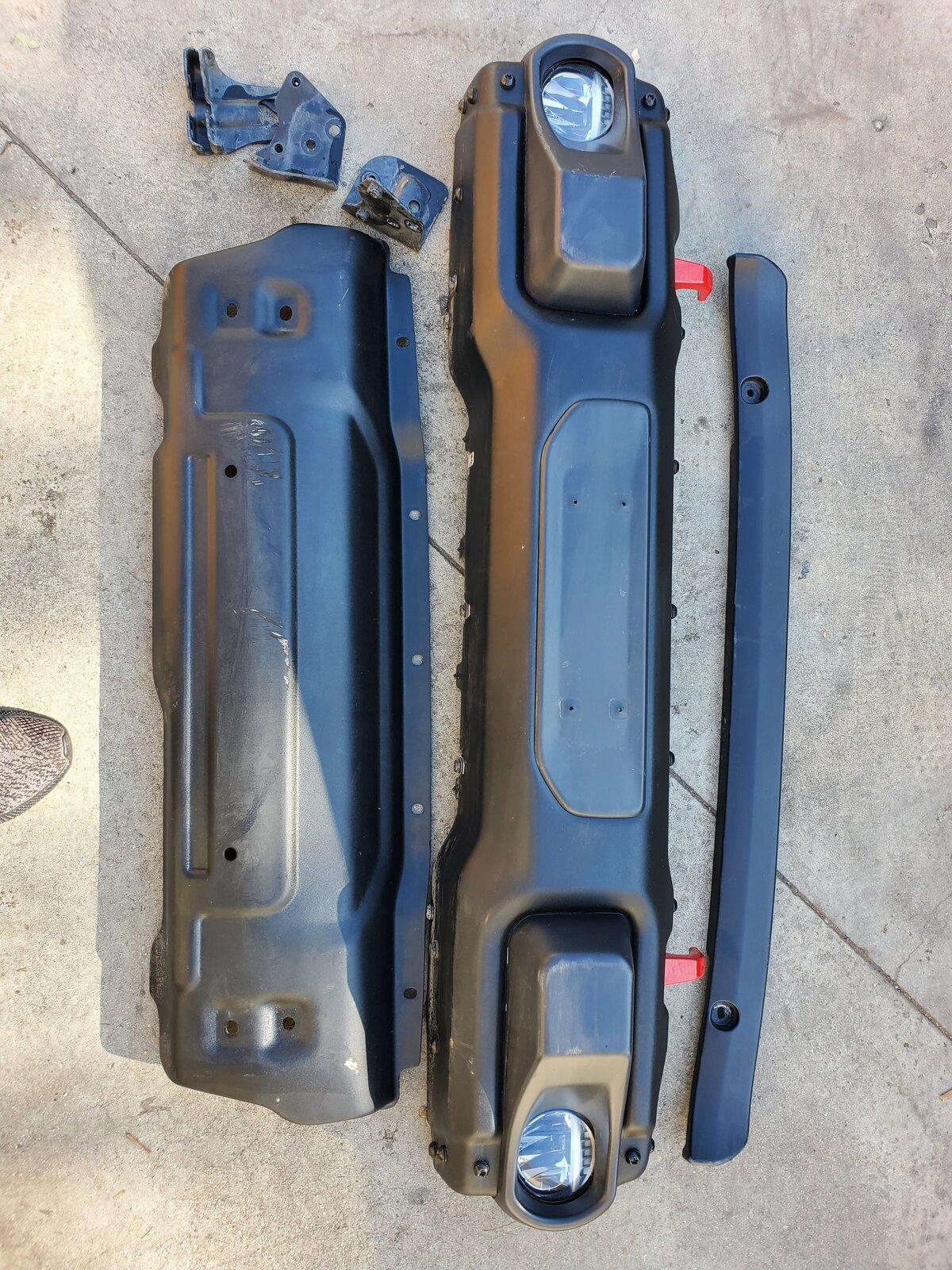 Jeep Gladiator Gladiator  Mopar stell front bumper 3 pieces $750 20201113_101519