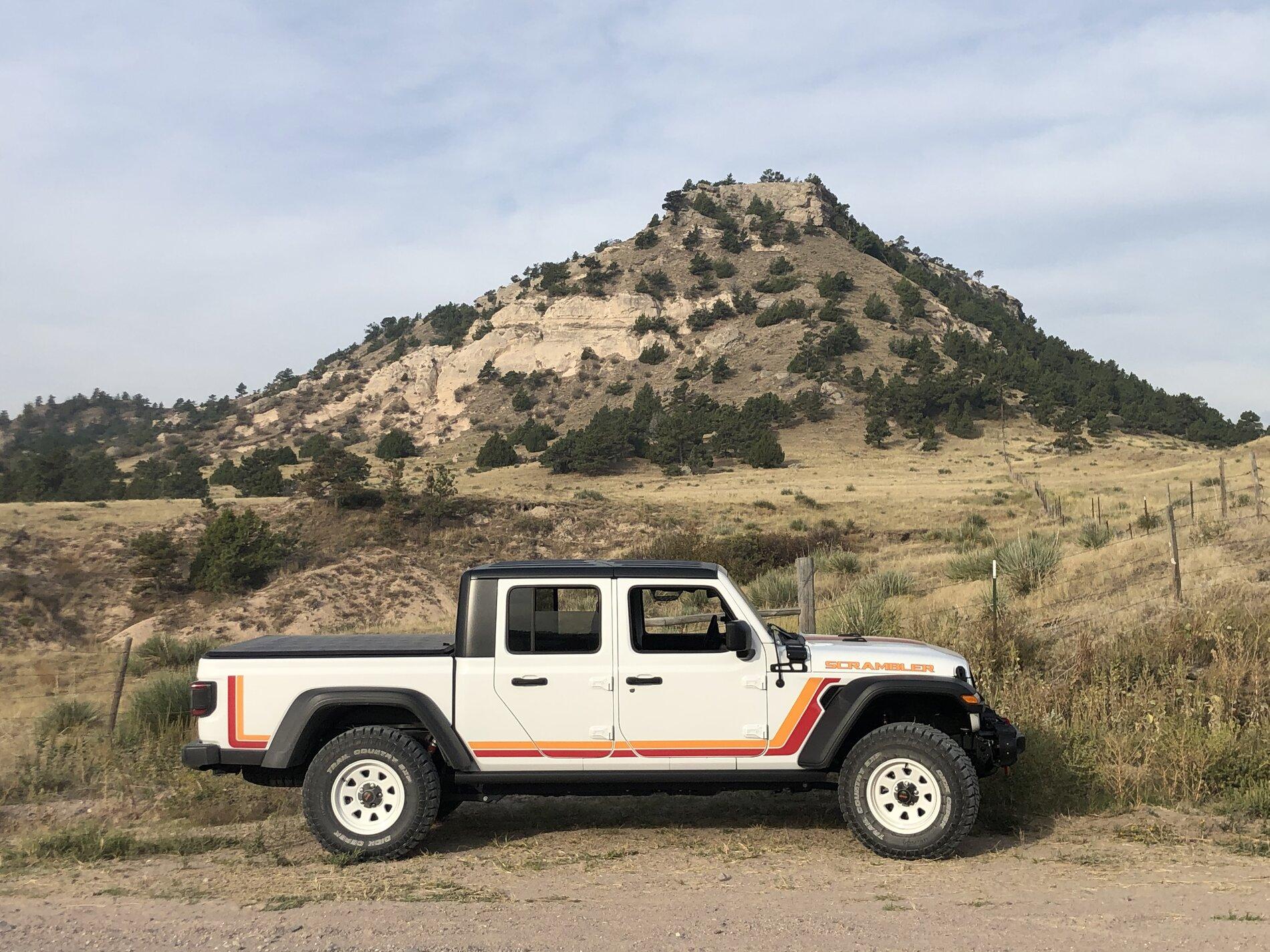 Jeep Gladiator 'Retro' Graphics Option? 06A8C08D-3359-406A-A399-602B394FB7B0