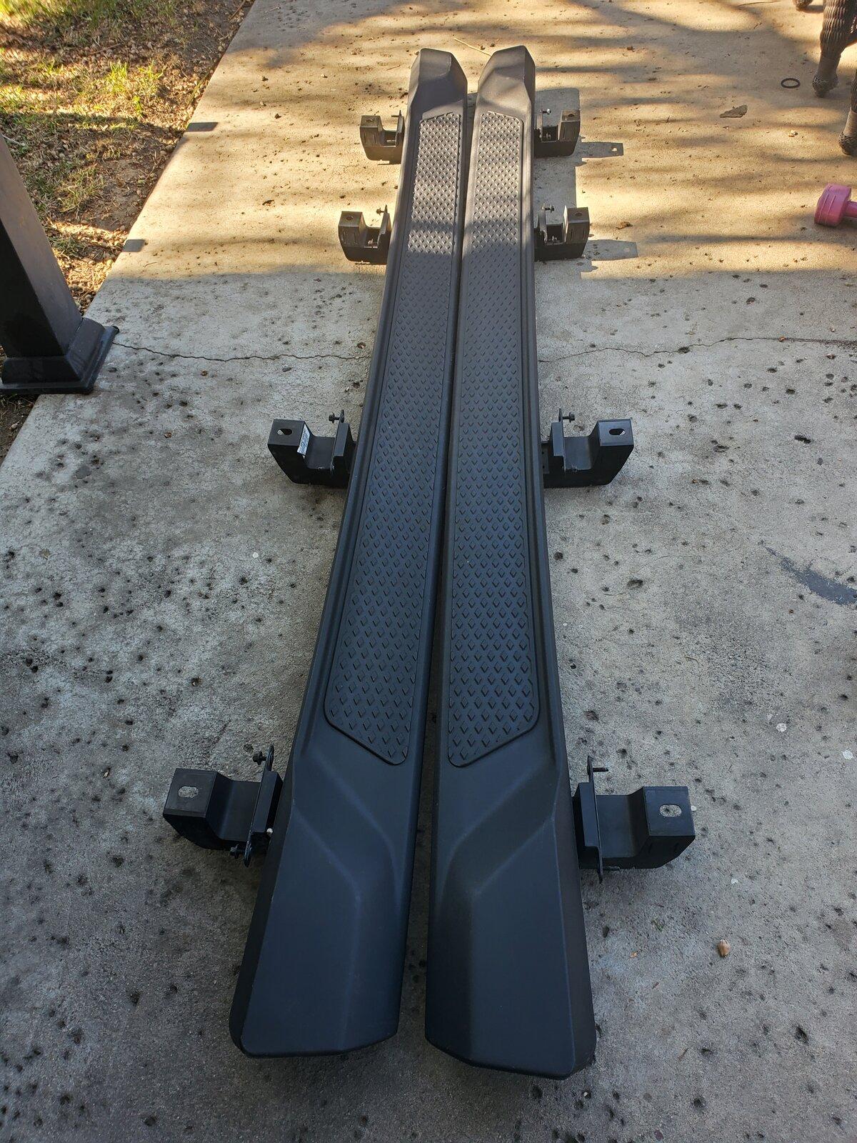 Jeep Gladiator 2020 JEEP GLADIATOR OVERLAND STEP SLIDERS $150 20201114_120013