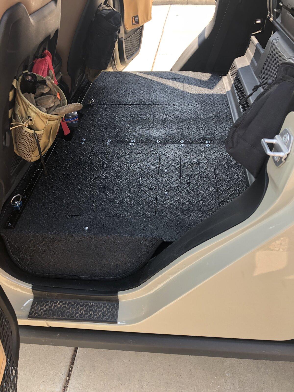 Jeep Gladiator Rear Seat Dog bed? F3525AB1-1D2D-4EE8-A3AE-0283A4BE0DE1