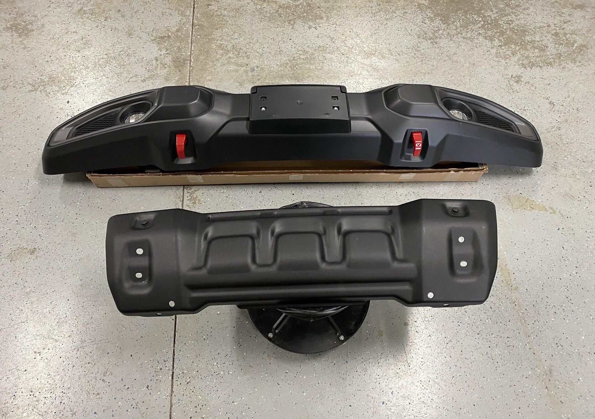 Jeep Gladiator FS: Rubicon plastic bumper (LED fogs) with skid 7857BCEB-3854-488A-A414-C6BF8A5F8C3A