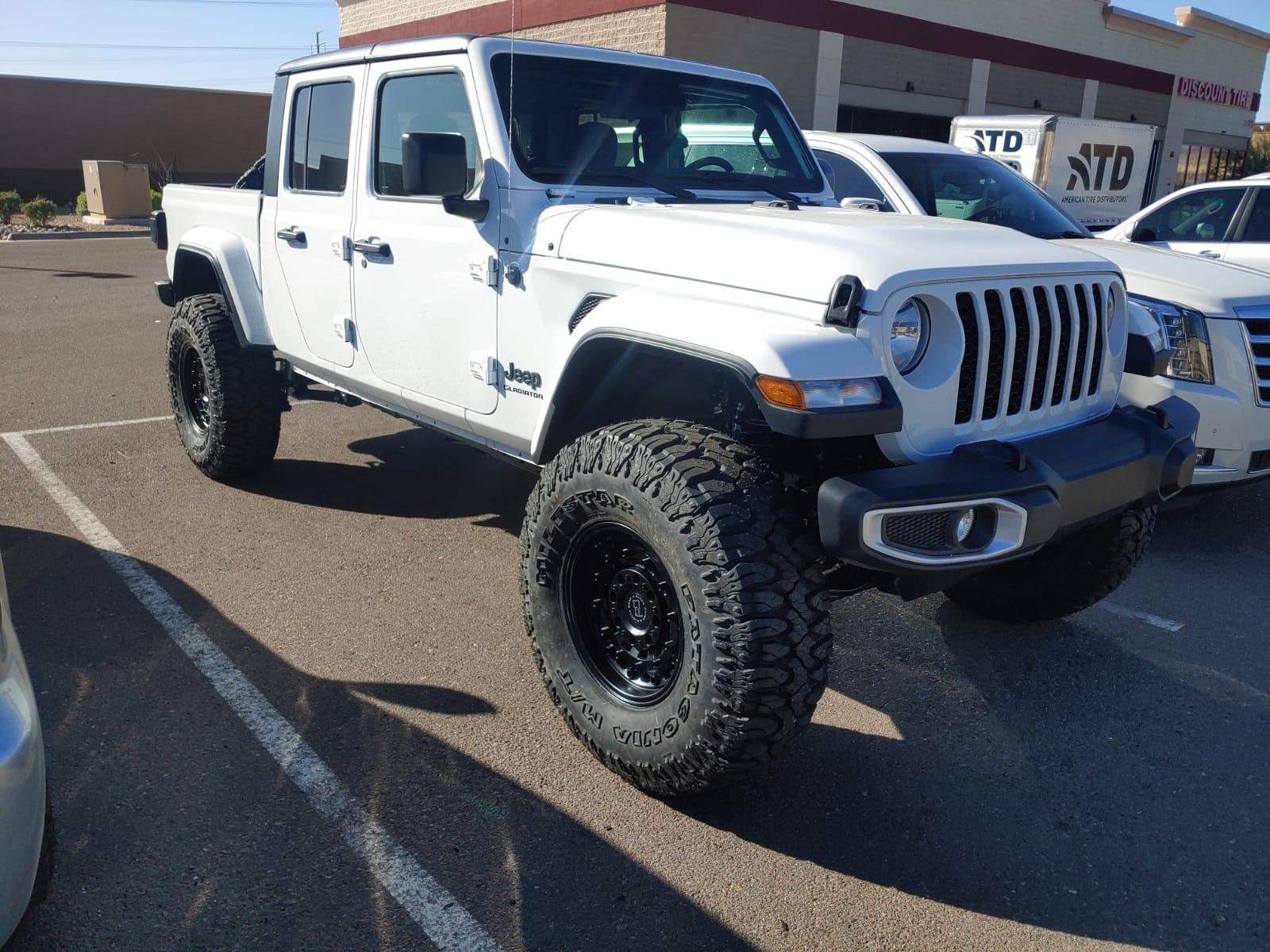 Jeep Gladiator Lets see those 17" RIMS ! IMG-20201113-WA0002