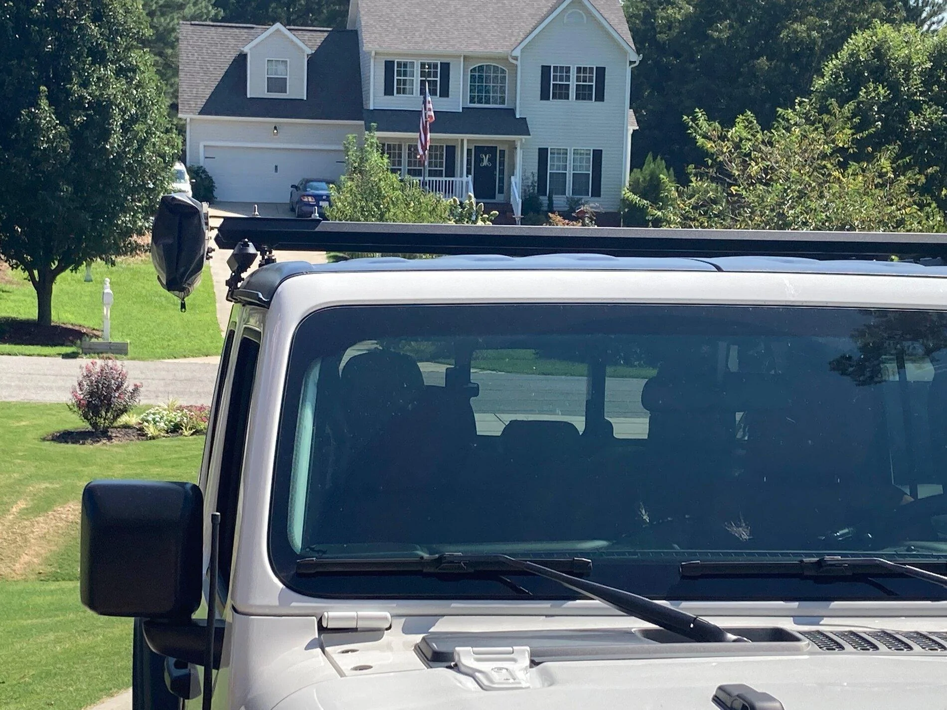 Jeep Gladiator Anyone come up with a way to mount an awning over the side doors yet? 48CC973F-EDF2-4425-8DD2-5B84BEB0DC23