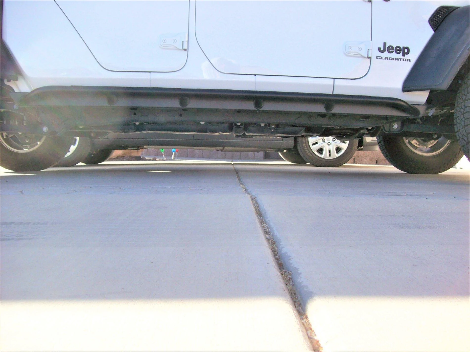 Jeep Gladiator Rock hard 4x4 rock rails installed 101_1747c