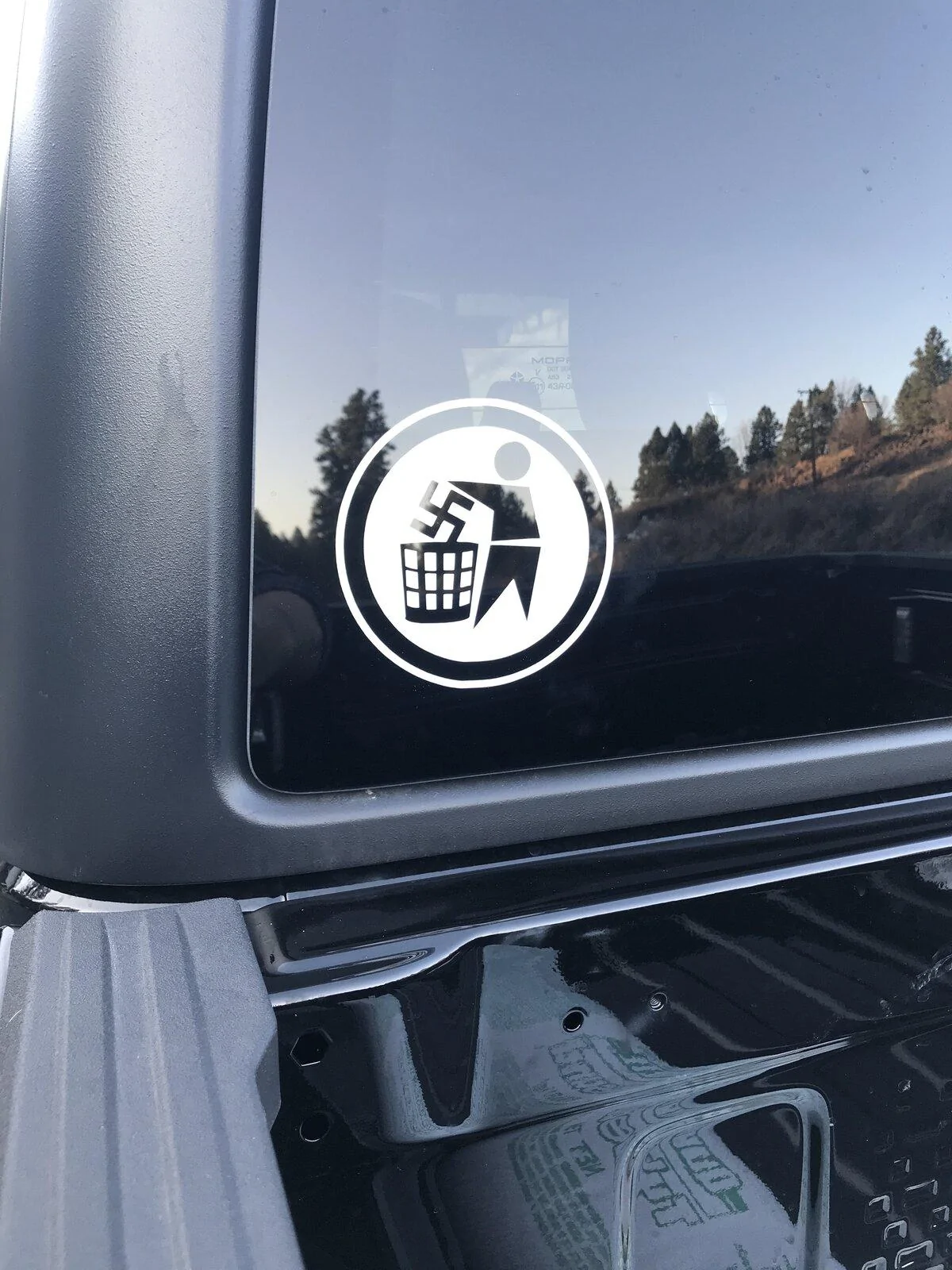 Jeep Gladiator Stickers and decal pics! B595EC21-734E-49C0-87FC-6FD7E95A220D