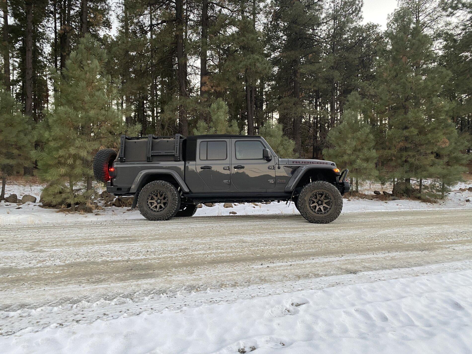 Jeep Gladiator Bestop teaser concept: folding soft cover / shell / topper for Gladiator bed 49548B17-5D4F-49FA-ACE3-267238651378