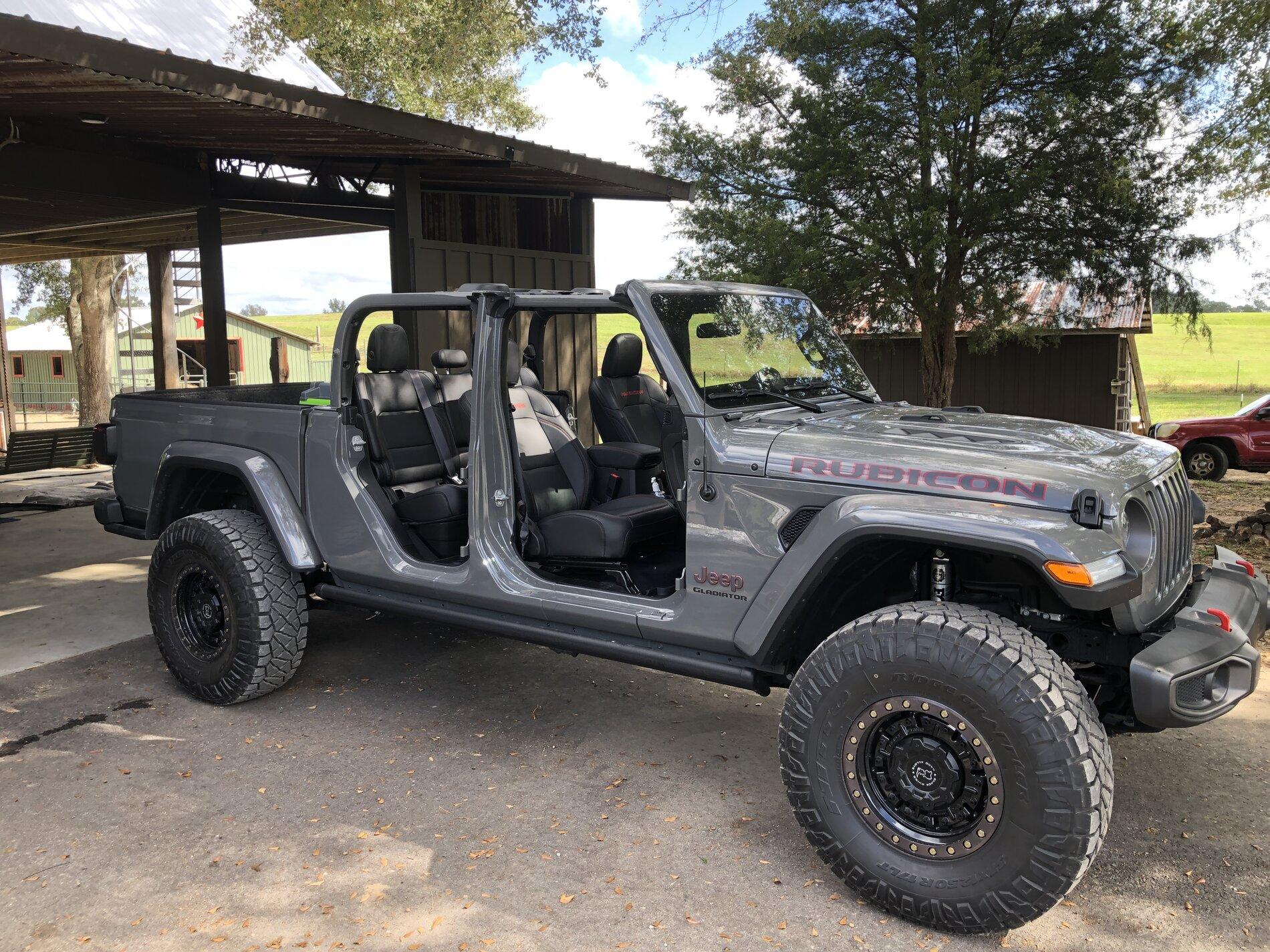 Jeep Gladiator Nude Gladiators (no doors/tops) - pics please A5704DBC-05D8-444B-A6E4-B8DBD4A83D06