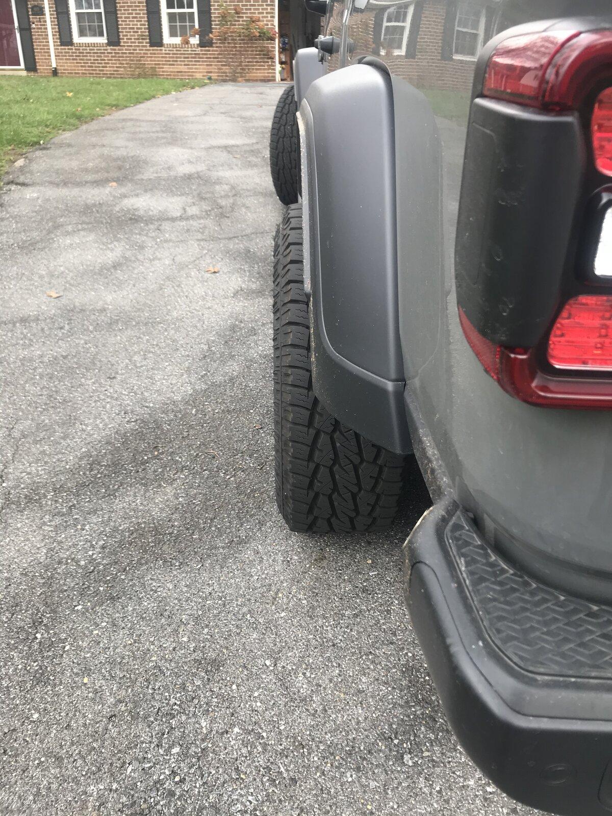 Jeep Gladiator $900 33" Wheels and Tires (set of 5) image6