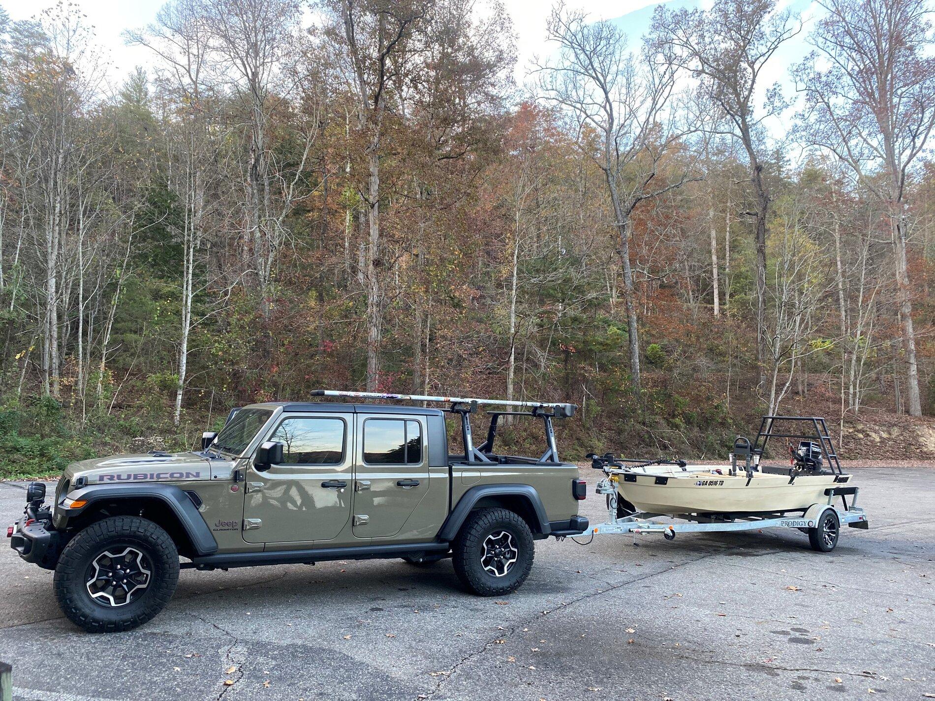 Jeep Gladiator So, what is everybody towing? g,