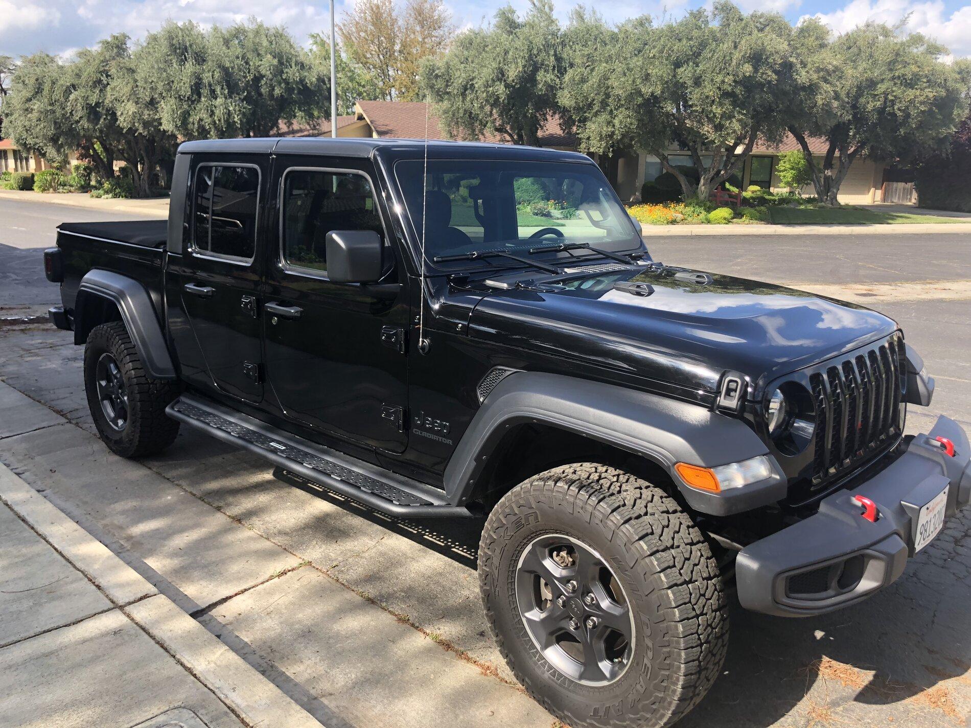 Jeep Gladiator GoRhino Dominator D6 Step Rails $300. 236EDB1F-21DA-4CEE-B671-01D0B911EA9E
