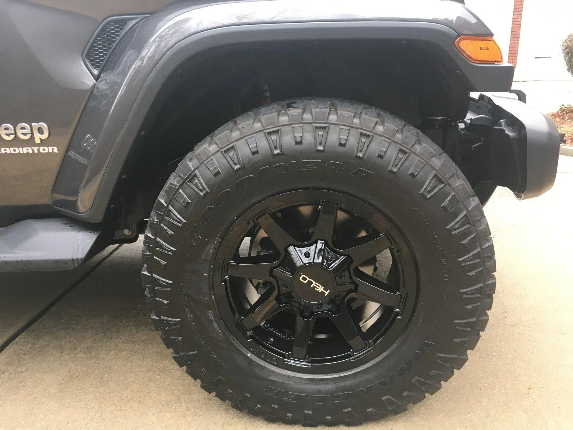 Jeep Gladiator What tires look aggressive but don’t ride much worse. 1E95FC87-A749-4DA9-A8AC-C3A7C54D4F82