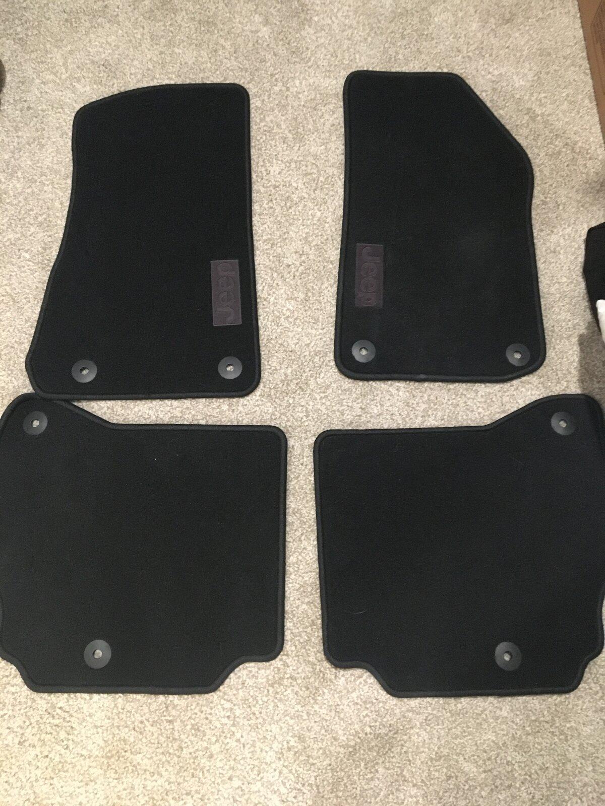 Jeep Gladiator OEM Floor Mats - $25+shipping 1B5058B1-9E4E-4834-BFDE-41C197E83436