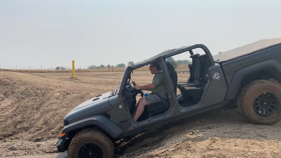 Jeep Gladiator Nude Gladiators (no doors/tops) - pics please roll