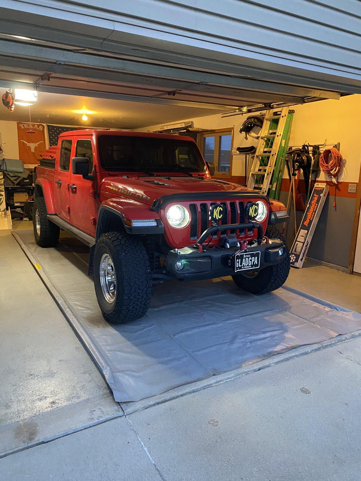 Jeep Gladiator Glad Grandpa Firecracker Red LE Build 520CE2AD-4A45-4BB8-9A21-F91A654104F3