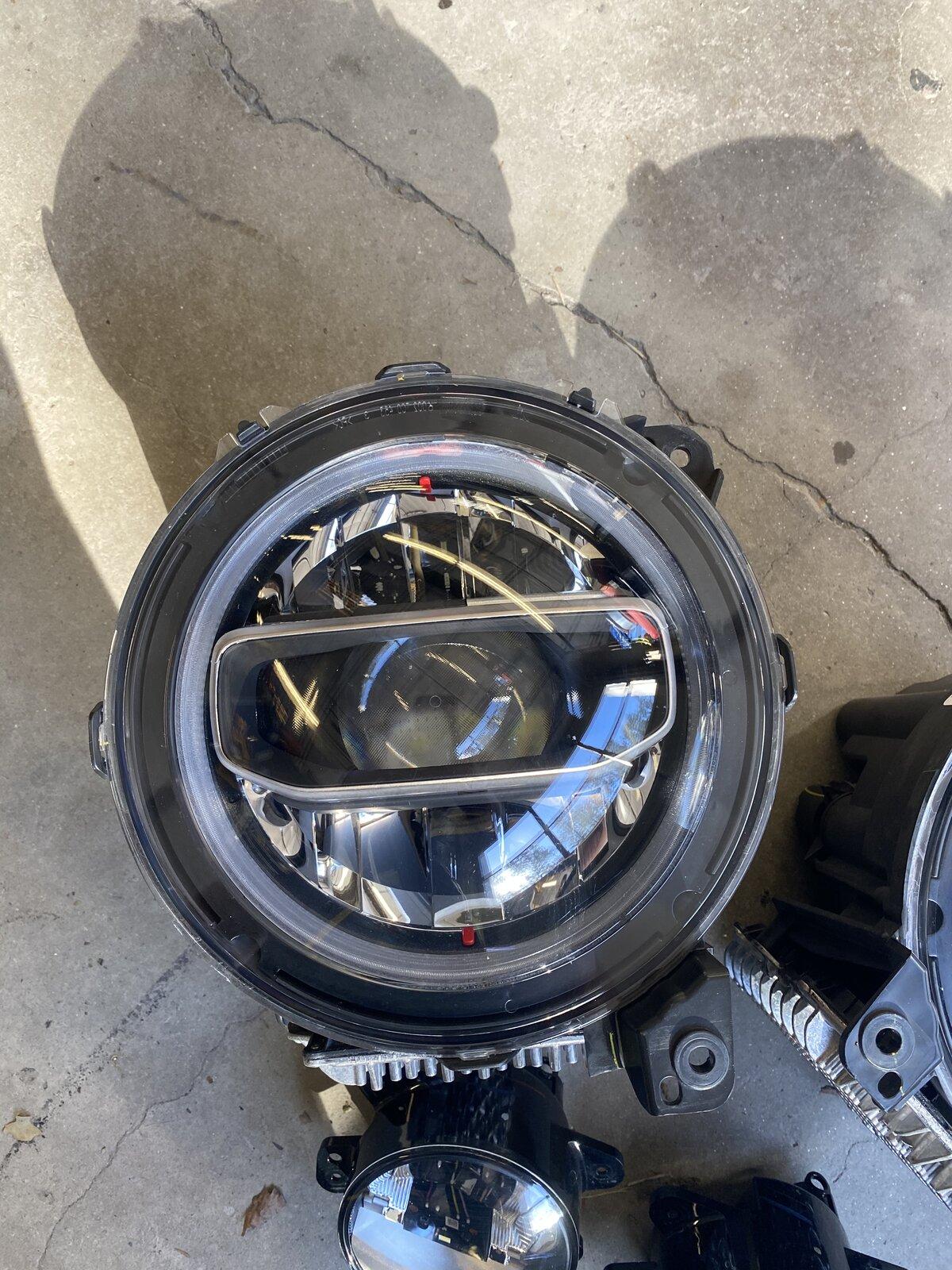 Jeep Gladiator New set of led headlights and fog lights D42BA187-F359-4012-8193-643D2D2BAC5E