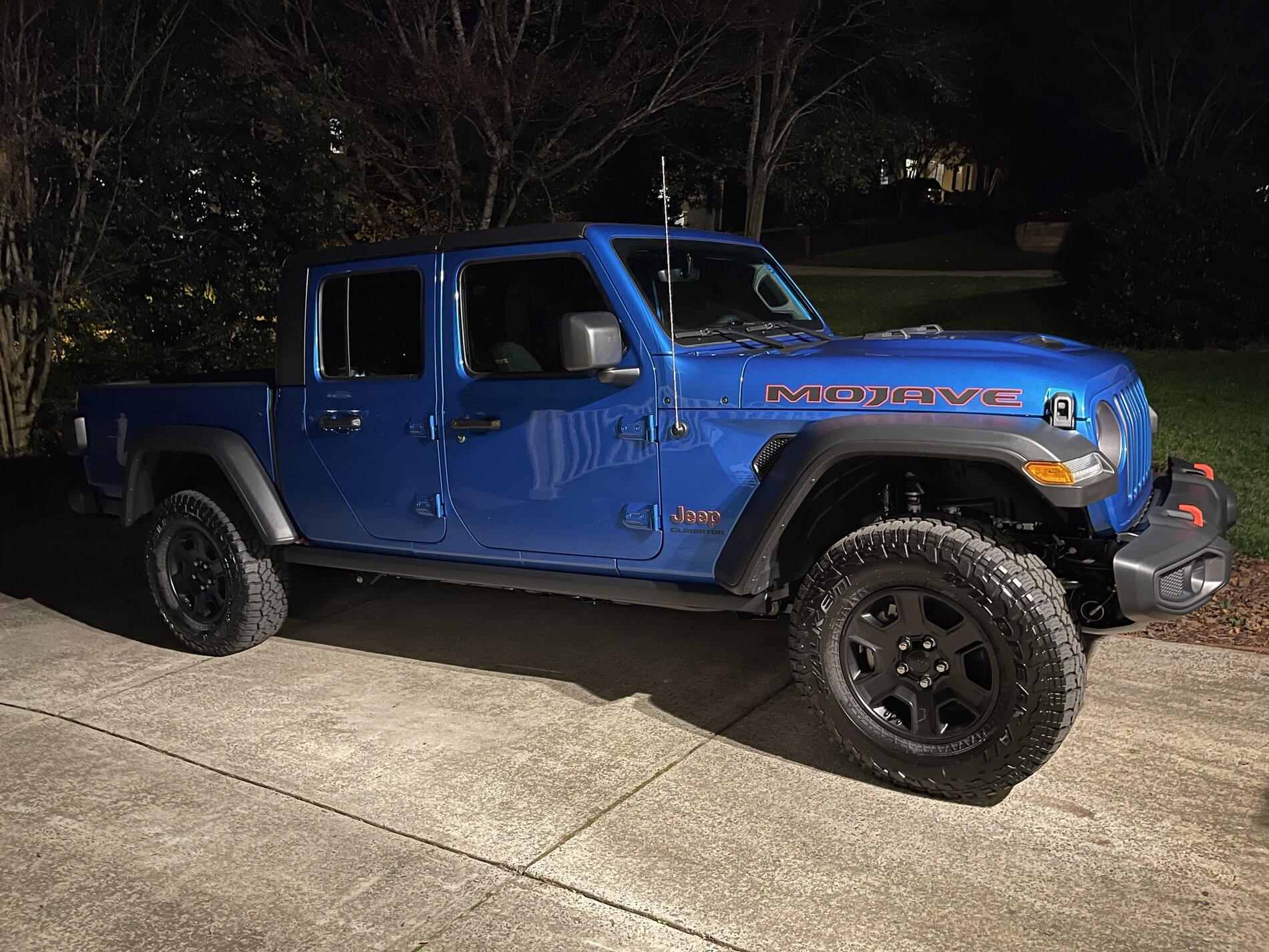 Jeep Gladiator MOJAVE Edition Gladiator JT Club 0CF359A3-80E7-4746-B6EA-A02AAAE50E2C