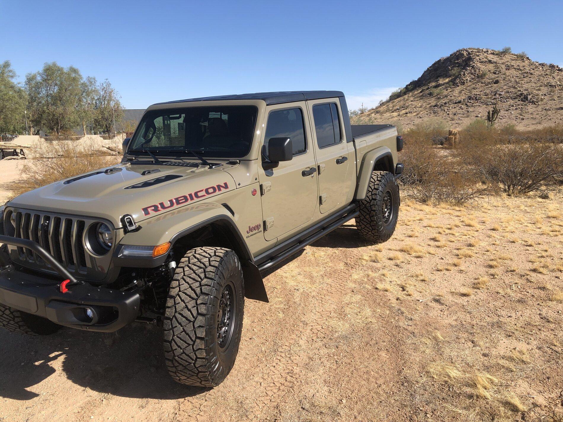Jeep Gladiator GATOR Gladiator JT Club 3F374C96-5051-4804-B0E1-B26A7CEFC26E