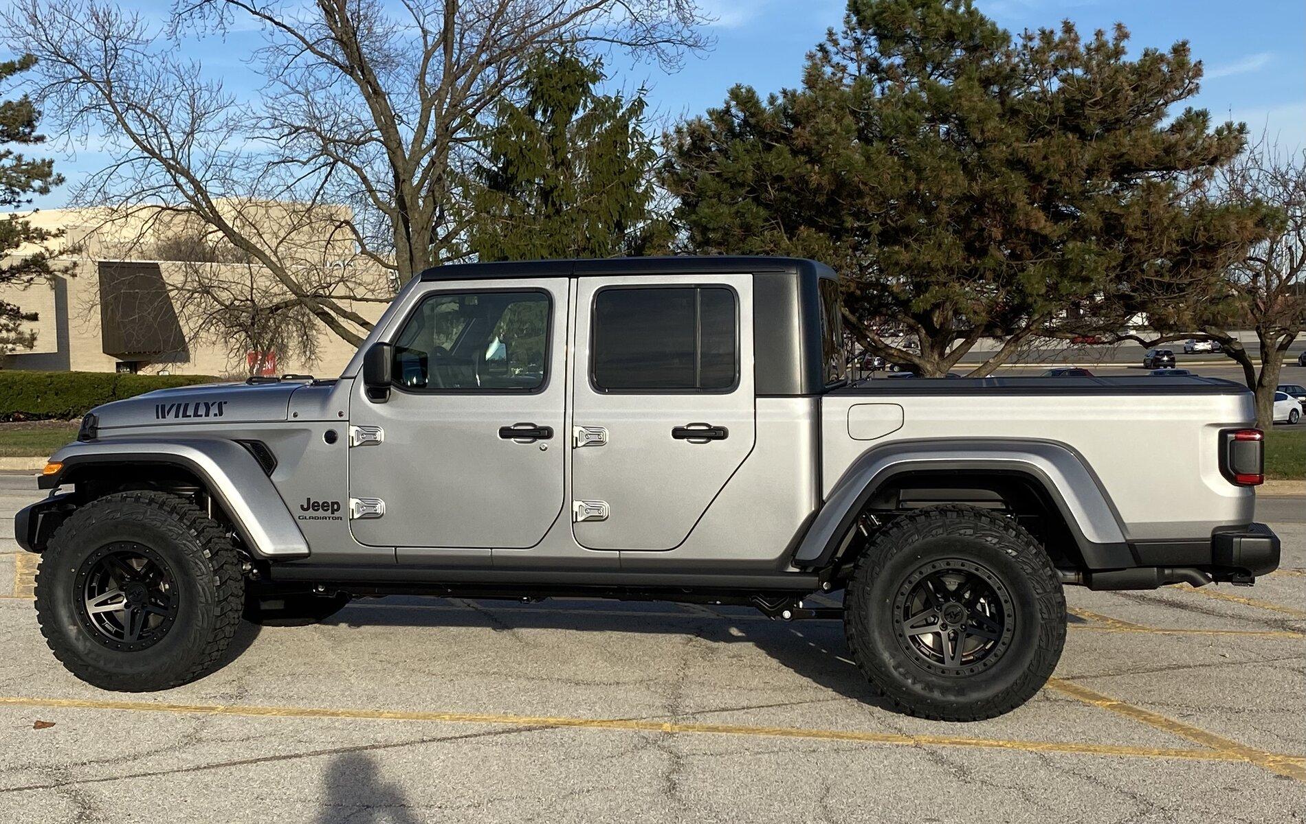 Jeep Gladiator Lets see the spacer lifts 51A87E6B-C06D-402A-8E33-B490B242F95E