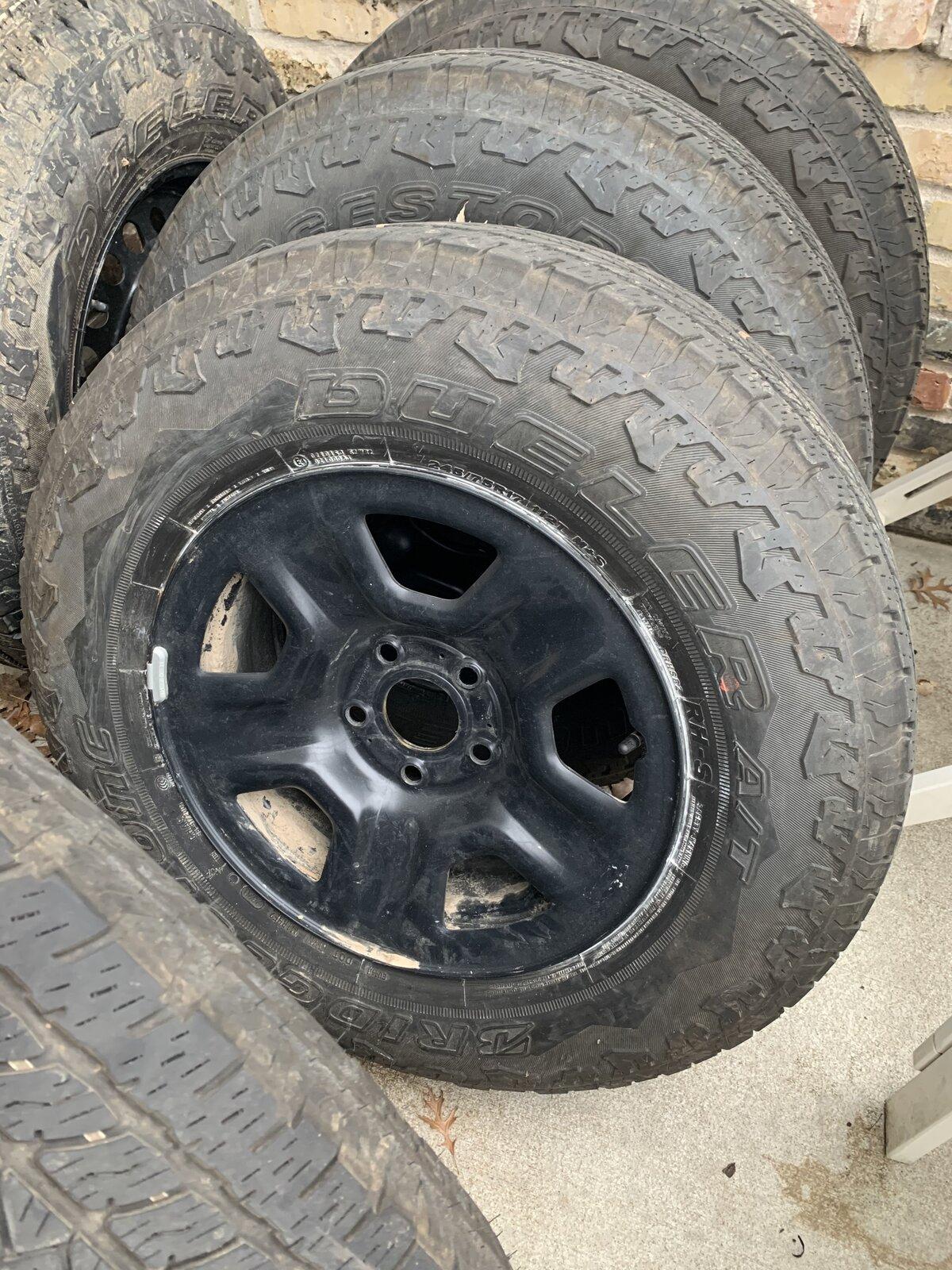 Jeep Gladiator Gladiator Tire Takeoffs, Less than 2,000 Miles (Northwest Arkansas) tire 3