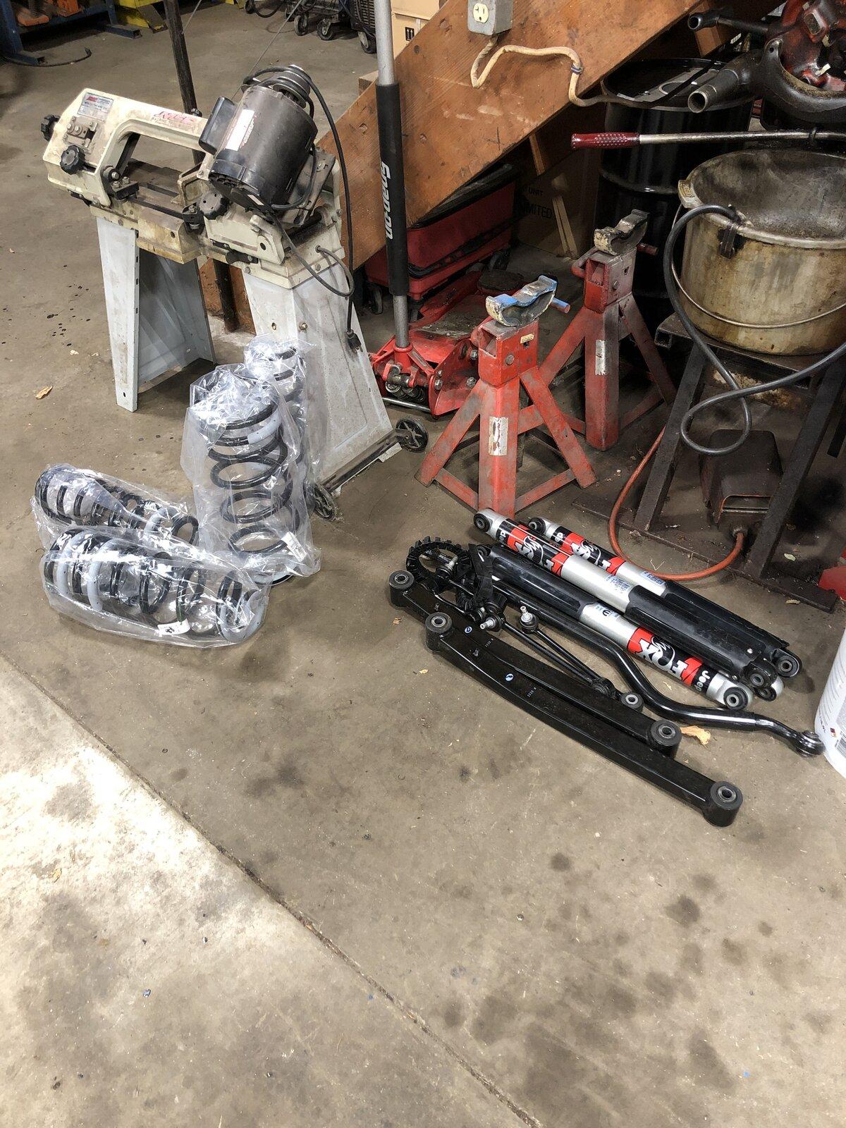 Jeep Gladiator rubicon black upgraded take offs and springs/shocks image