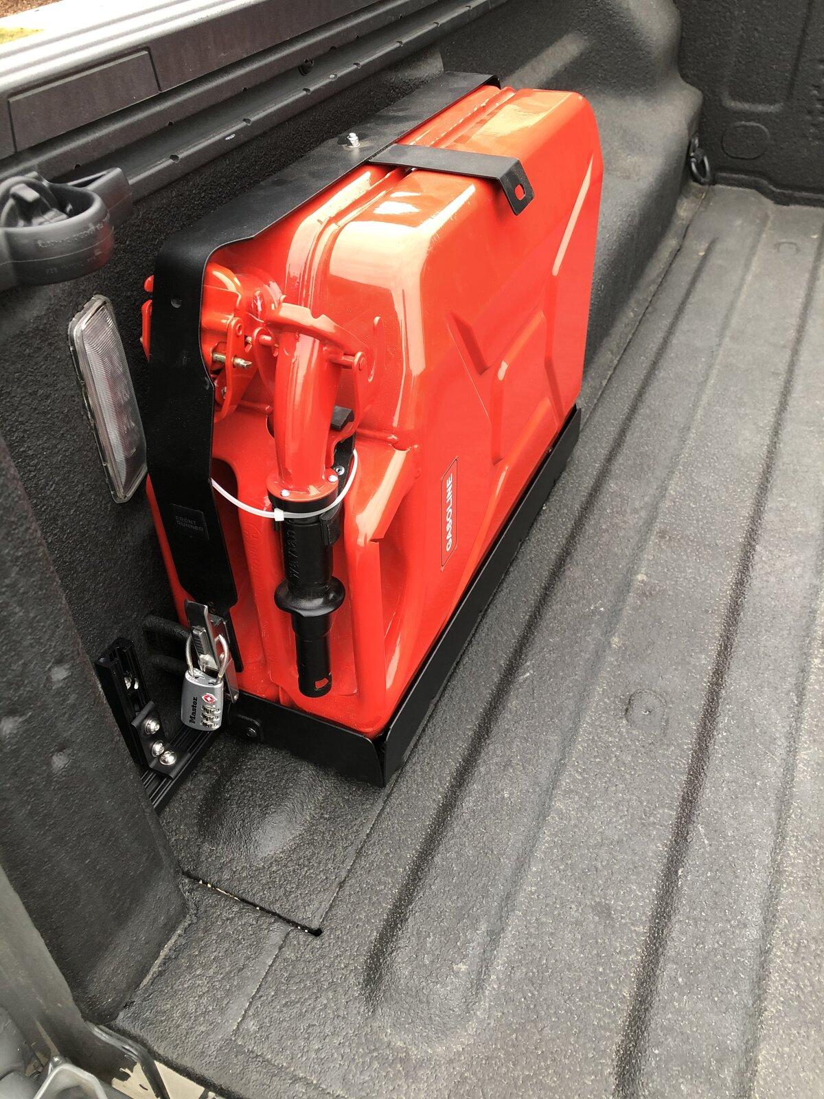 Jeep Gladiator Front Runner Jerry Can Mount and 80/20 5FAE539E-DD34-4D67-83CC-75150707D90E