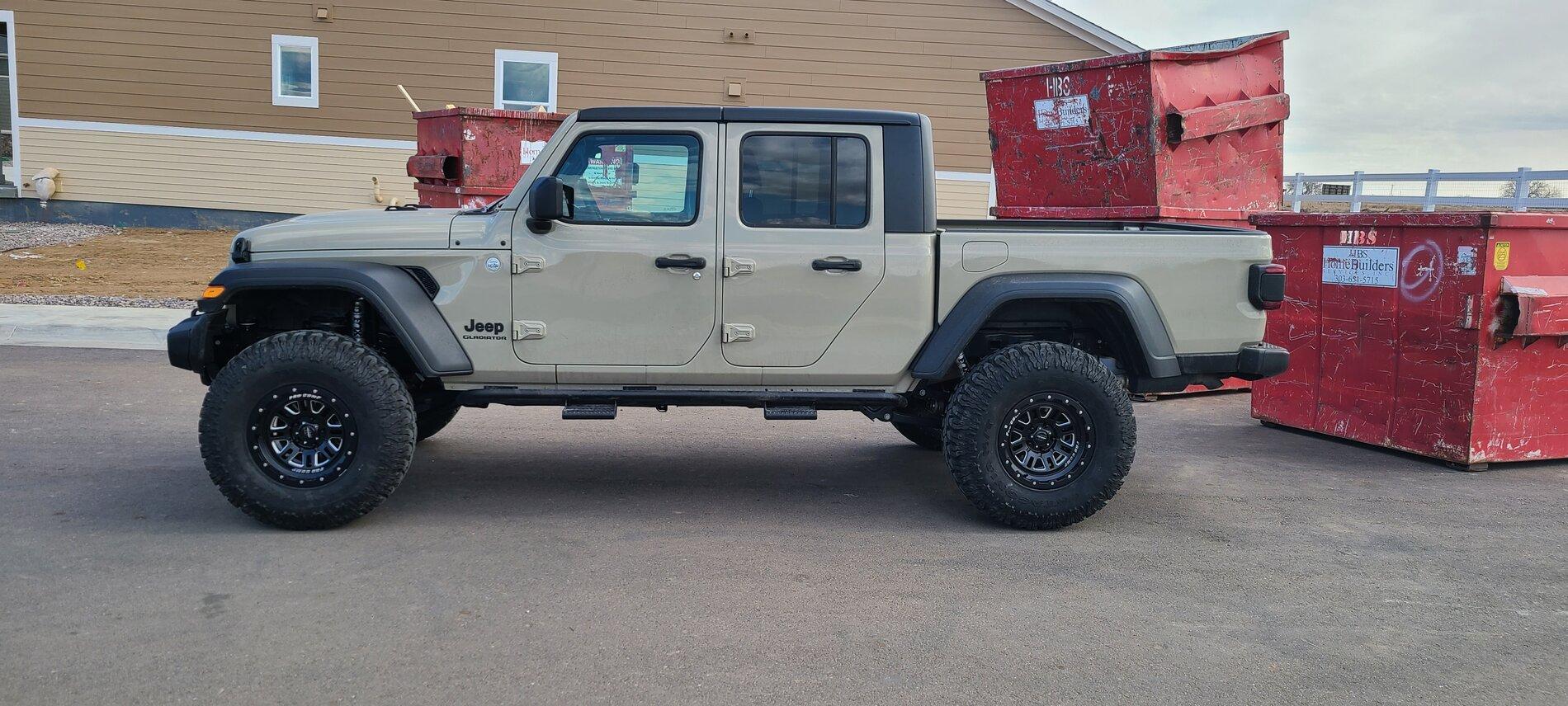 Jeep Gladiator Lets see all those Gladiators with lifts and bigger tires! 20201121_112614