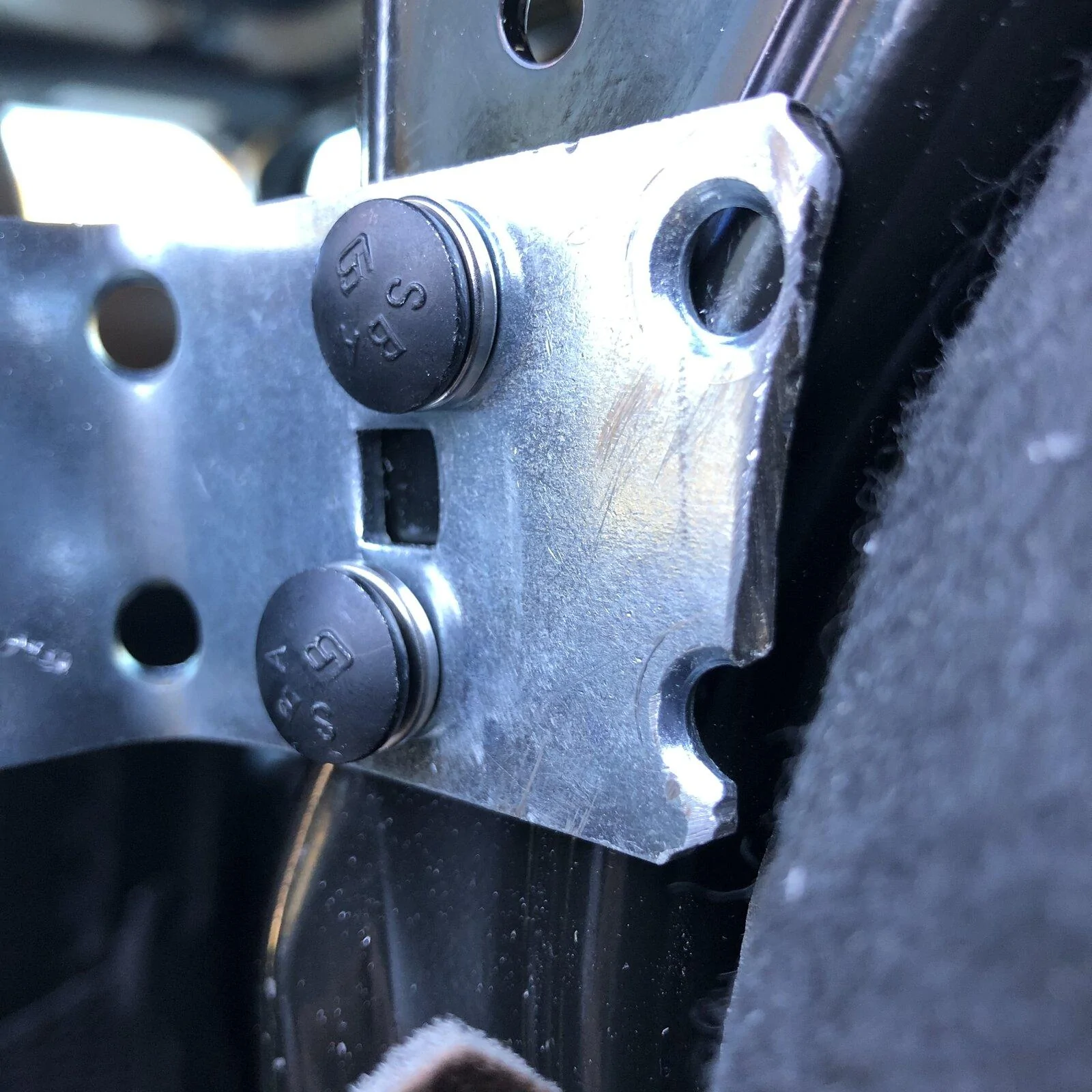 Jeep Gladiator HOW TO: Locking Gladiator back seat bottom or locking under seat storage 1ADFBB61-9730-4384-91A5-4F48E6CC8F5E