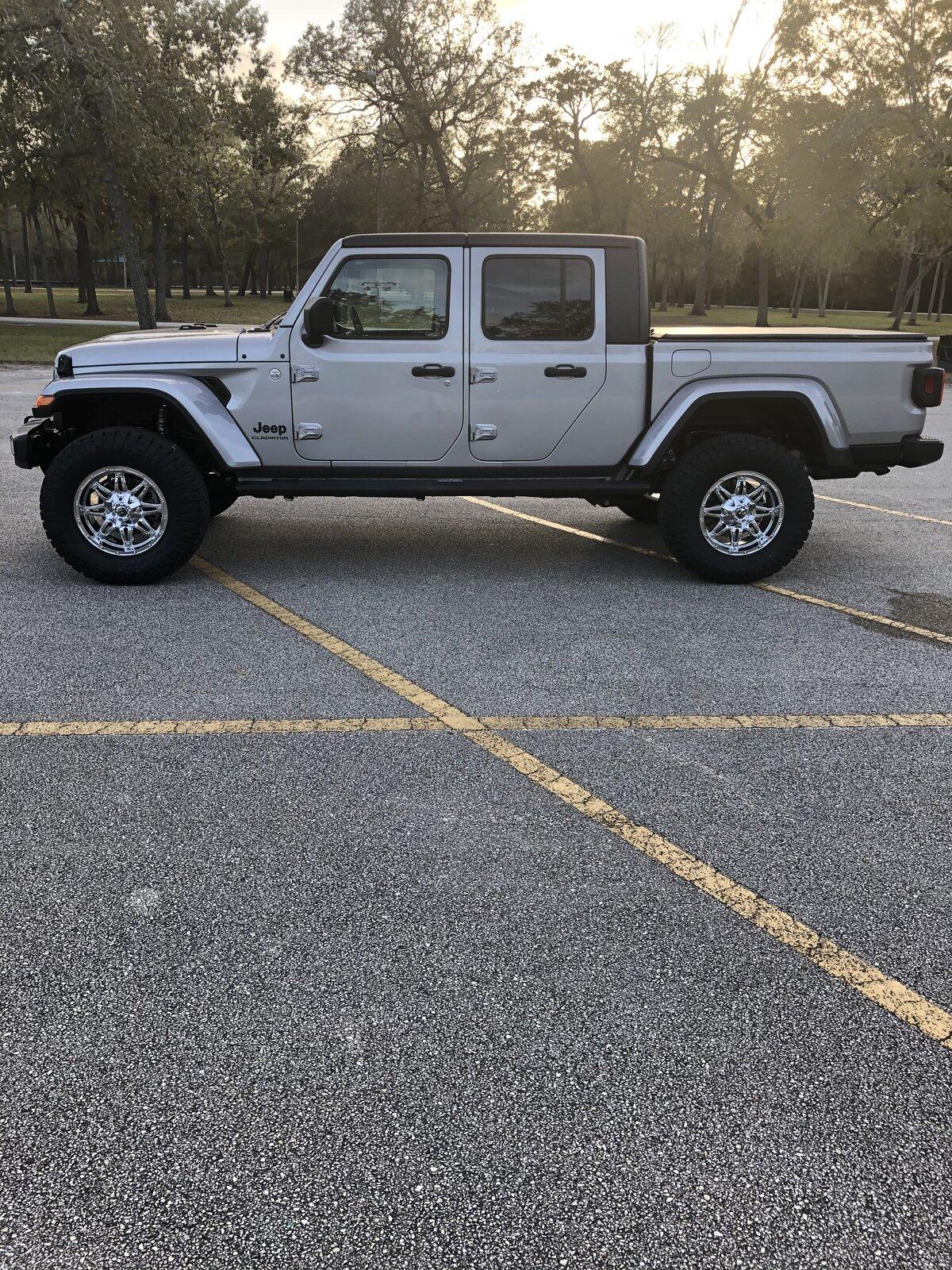 Jeep Gladiator My baby 72B29AB2-C18E-47B3-A629-C4796A756D1E
