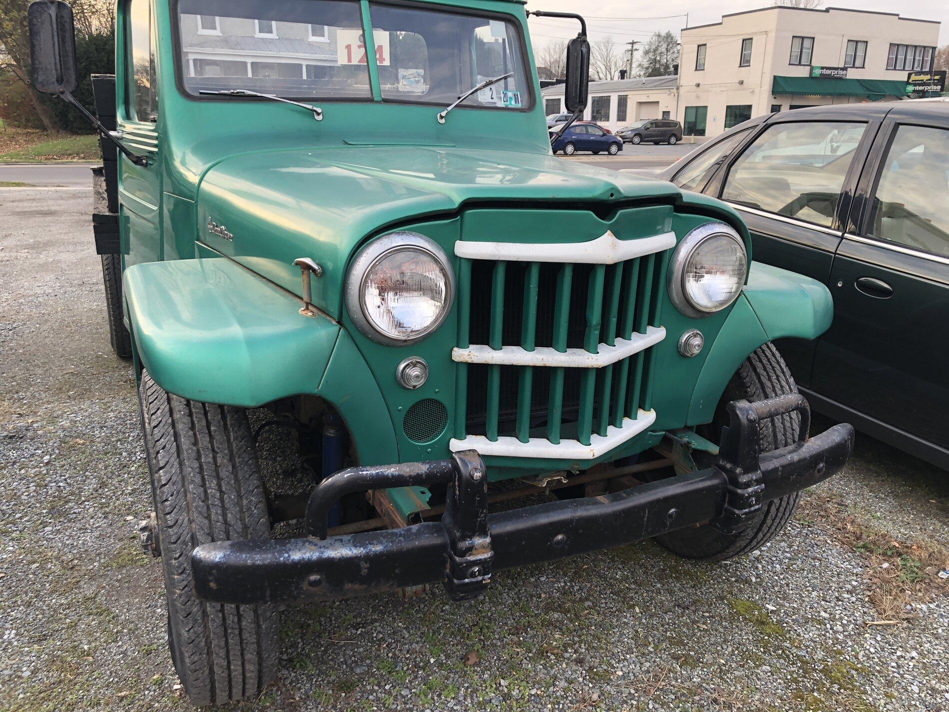 Jeep Gladiator Jeeps Parking Next To Jeeps 3FD53064-0EA7-4DDA-B576-05110772F239