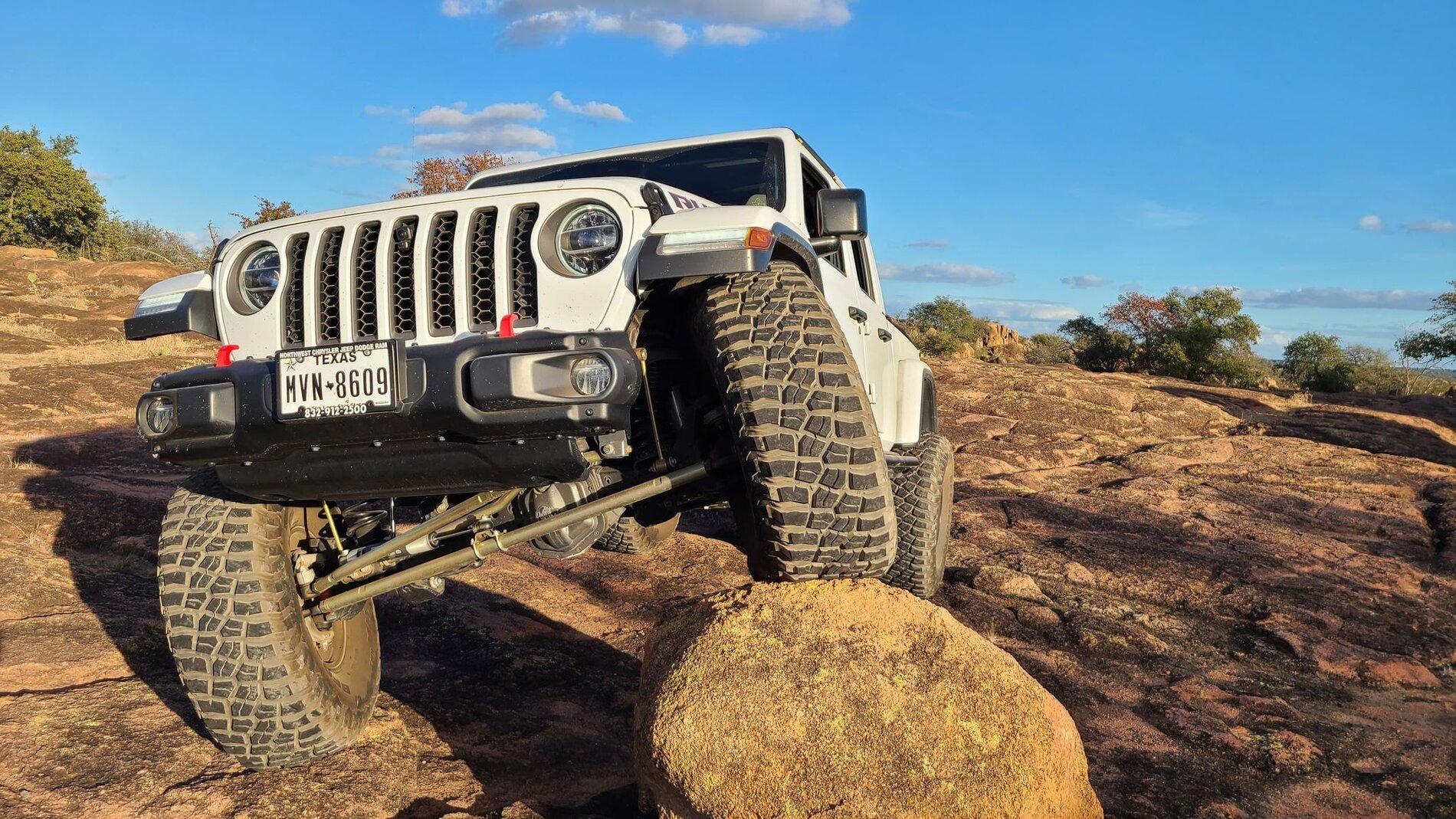 Jeep Gladiator Gladiator Flex pictures 127117373_882974449106749_3410073725119479073_n