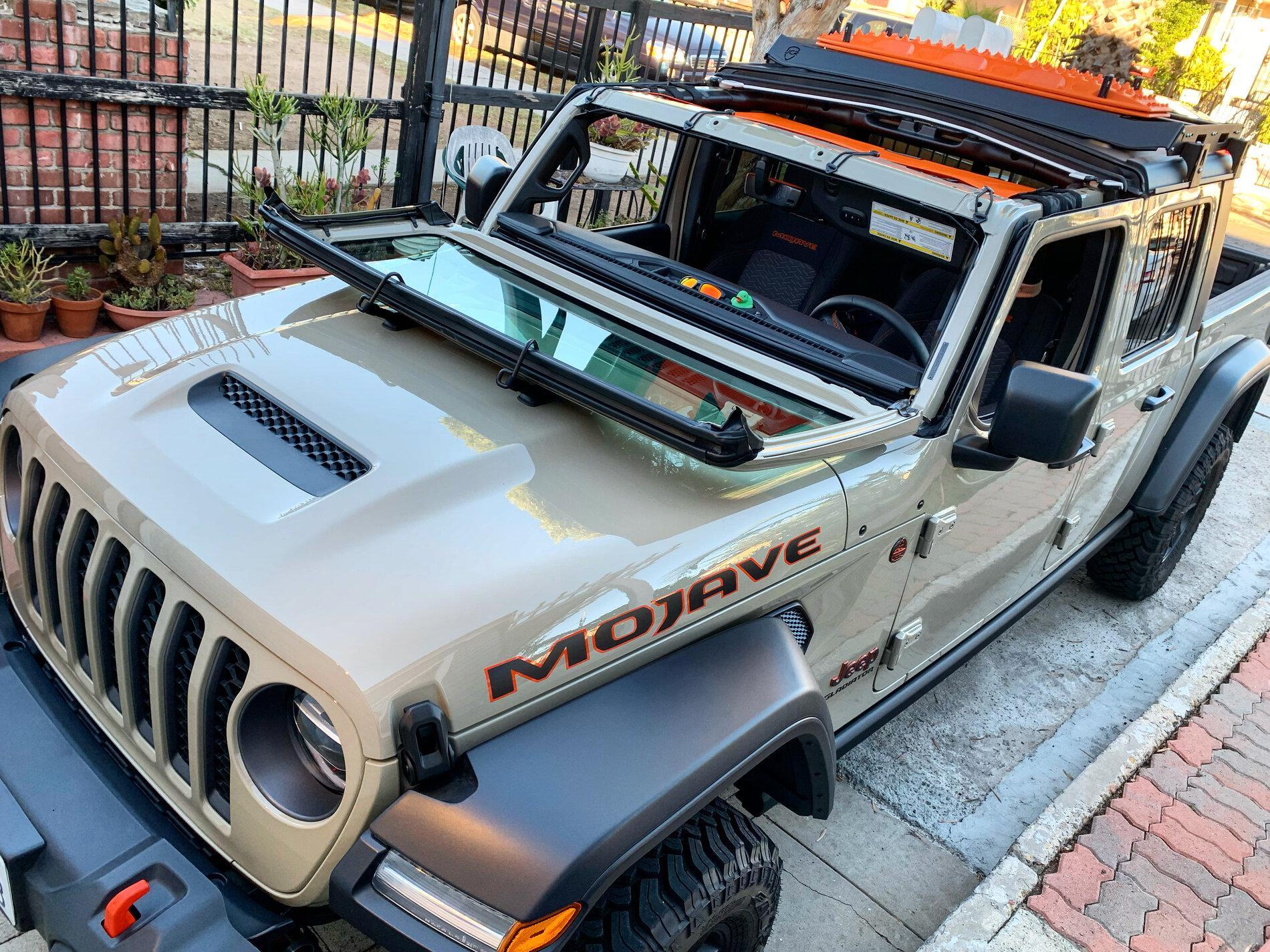 Jeep Gladiator MOJAVE Edition Gladiator JT Club FB01CFC4-F64E-42B0-BB5F-4F97F1989F6E