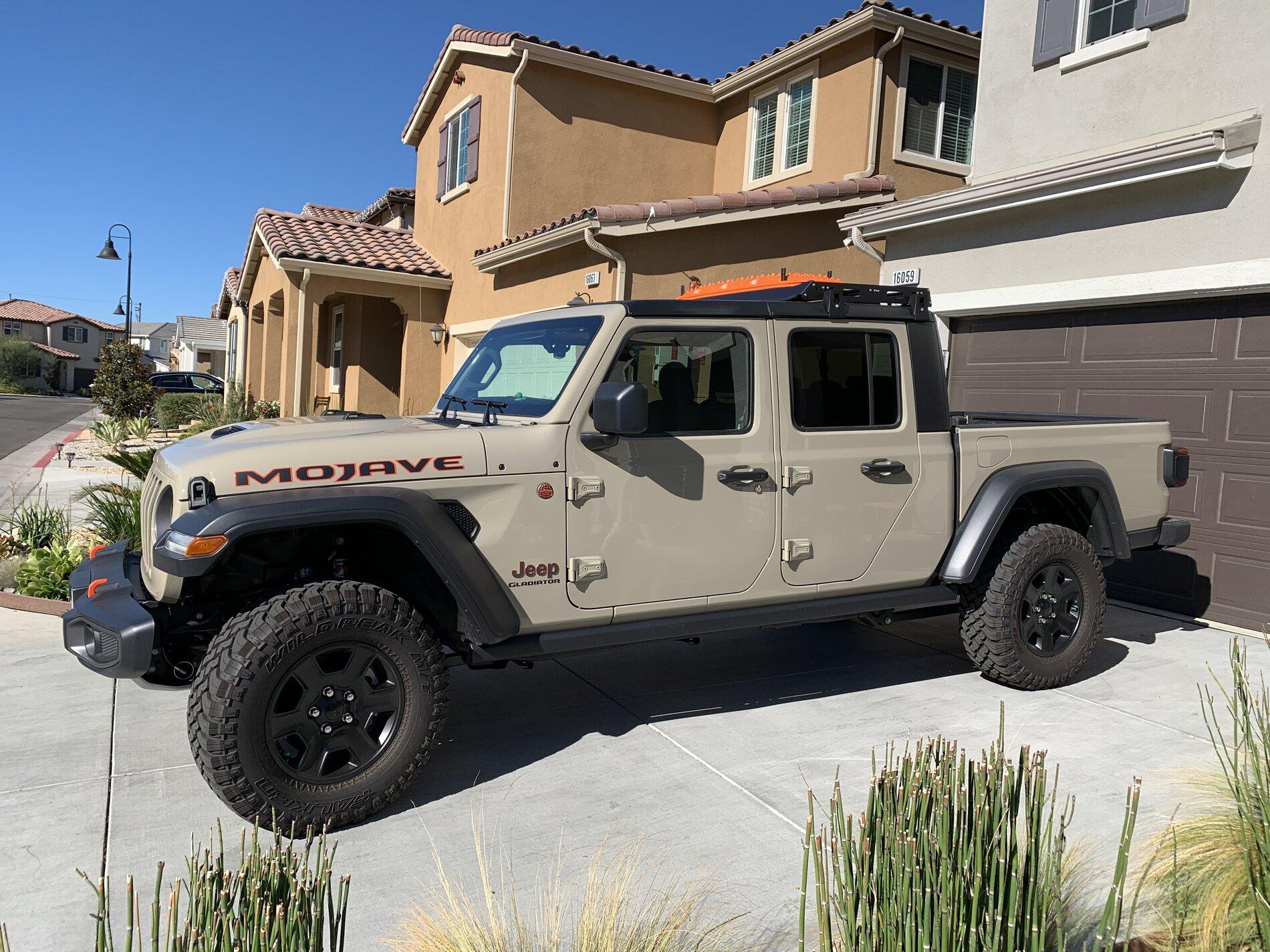 Jeep Gladiator MOJAVE Edition Gladiator JT Club FB955763-C2FB-4C17-A7A5-B7F56B107ECD
