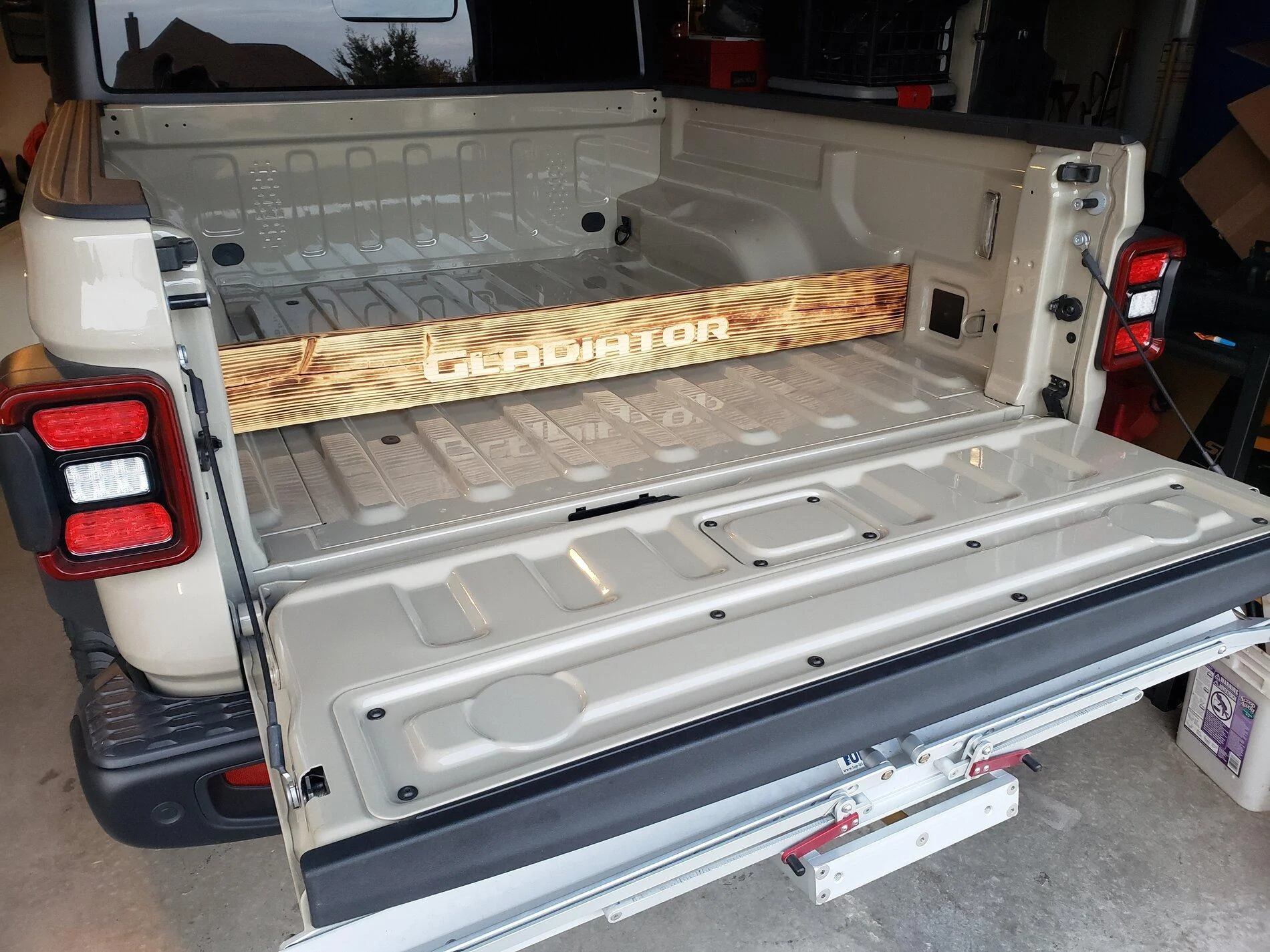 Jeep Gladiator Wood size for Slot 20201114_170742