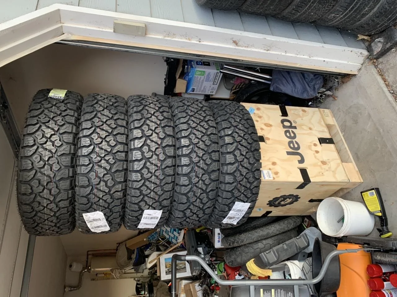 Jeep Gladiator ‘21 Sport w/2” Mopar, Kenda 35x10.50 on Mopar Steel Spares 6F9252A9-DCE5-48FF-BAC7-E77AF08F1026
