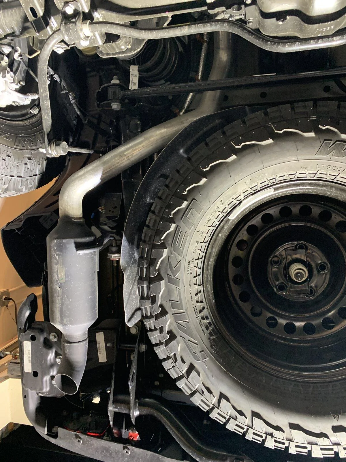 Jeep Gladiator Gladiator: Diesel Undercarriage Pics? 57772E80-041D-41EF-A3FB-46929EB5557A