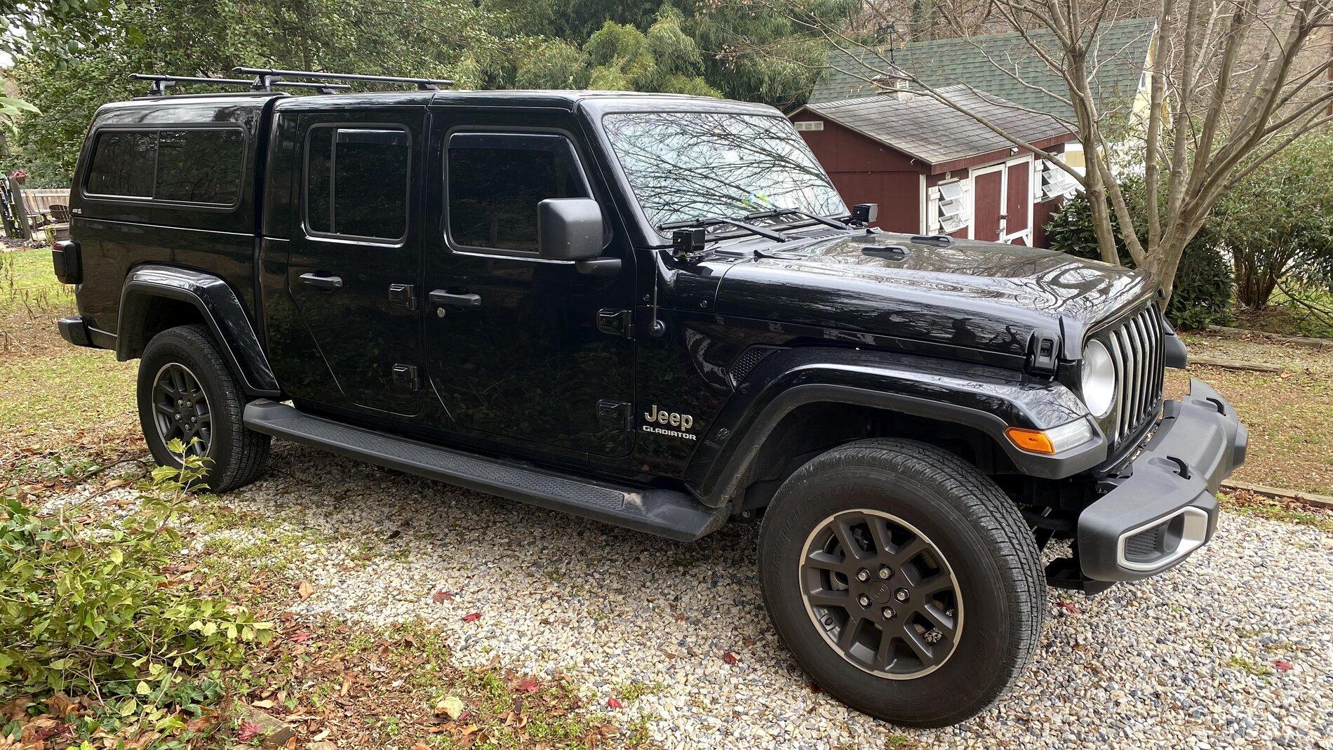 Jeep Gladiator BLACK Gladiator JT Club IMG_7501