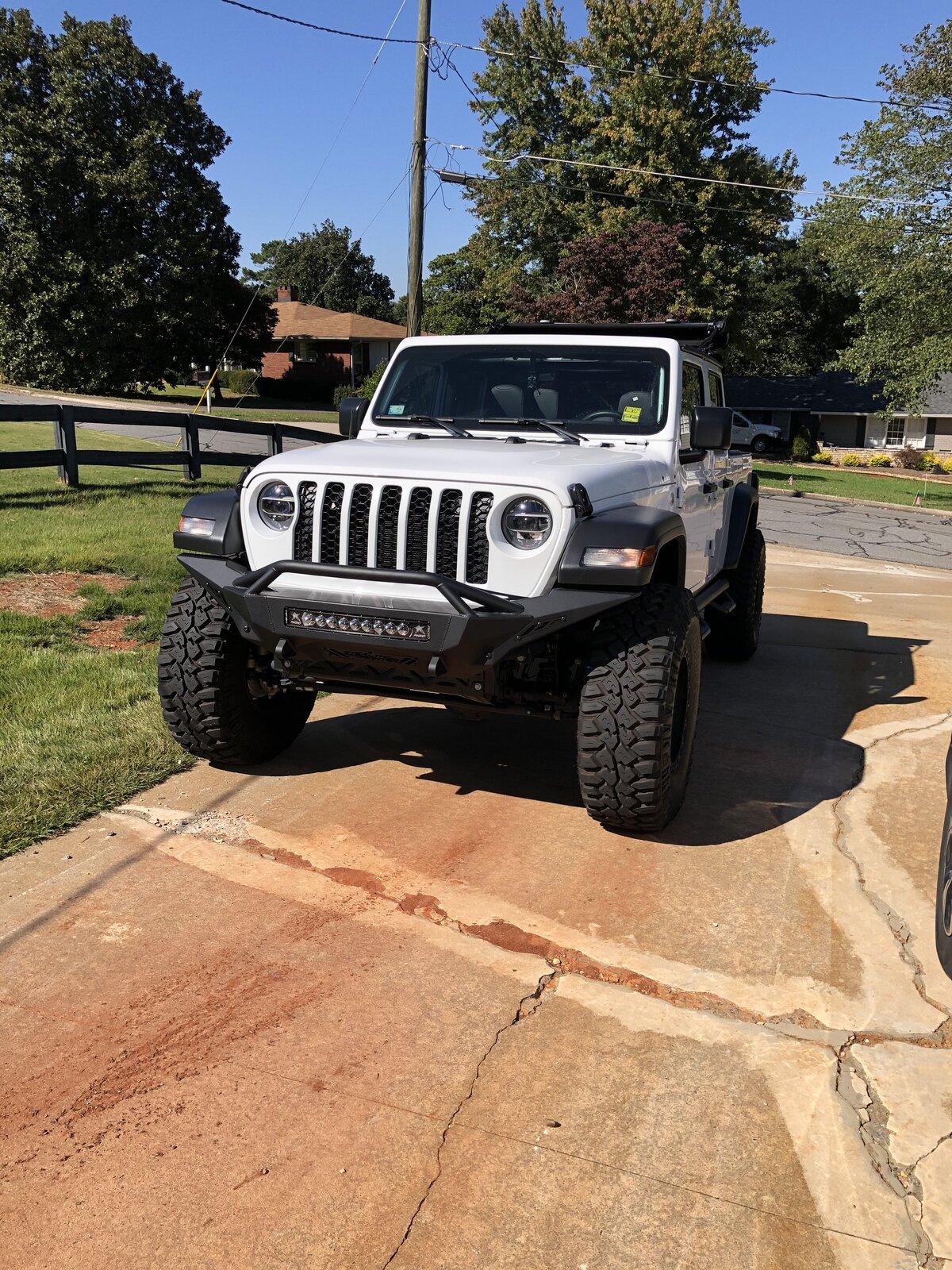 Jeep Gladiator Show me your front bumpers!! 2362E534-691B-40E1-A5CE-6A0F05E57558
