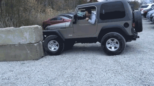 Jeep Gladiator I think I’m the worse driver ever.. dd904b55ae479eacd5b8ca536a70c269