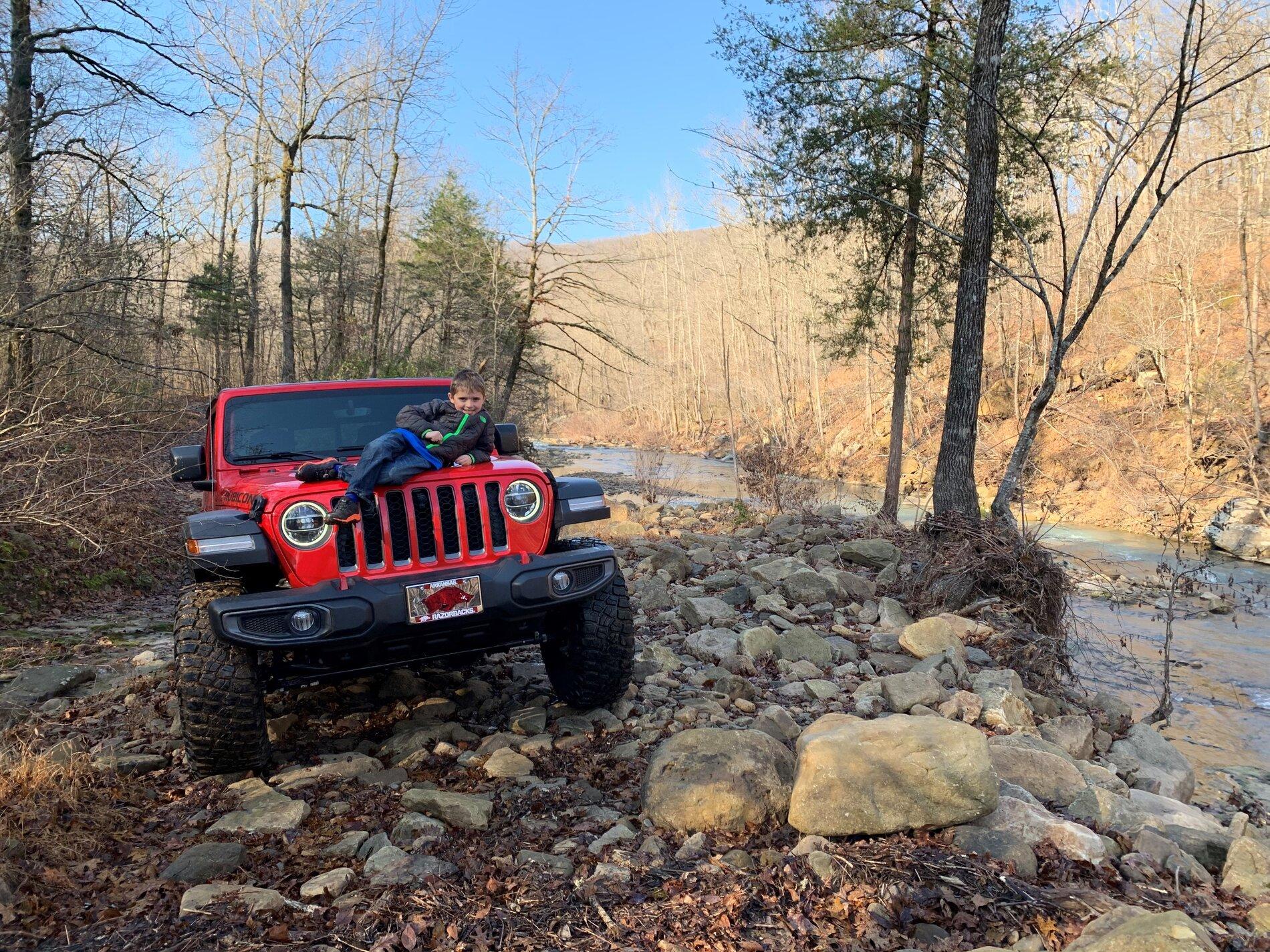 Jeep Gladiator FIRECRACKER RED Gladiator JT Club jee