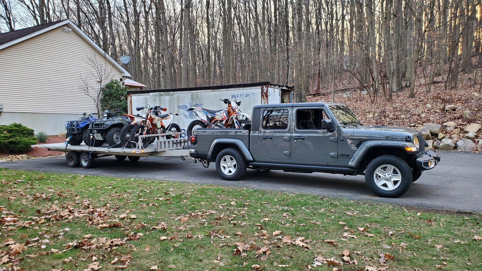 Jeep Gladiator What did you HAUL in your JT today? 20201121_070935