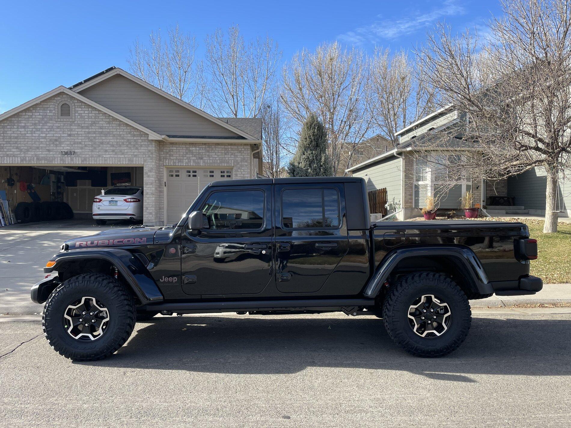 Jeep Gladiator Update, for sale: Finally getting Wrapped... Inozetek SuperGloss Acid Green Gladiator (updated with pictures) jeep 2