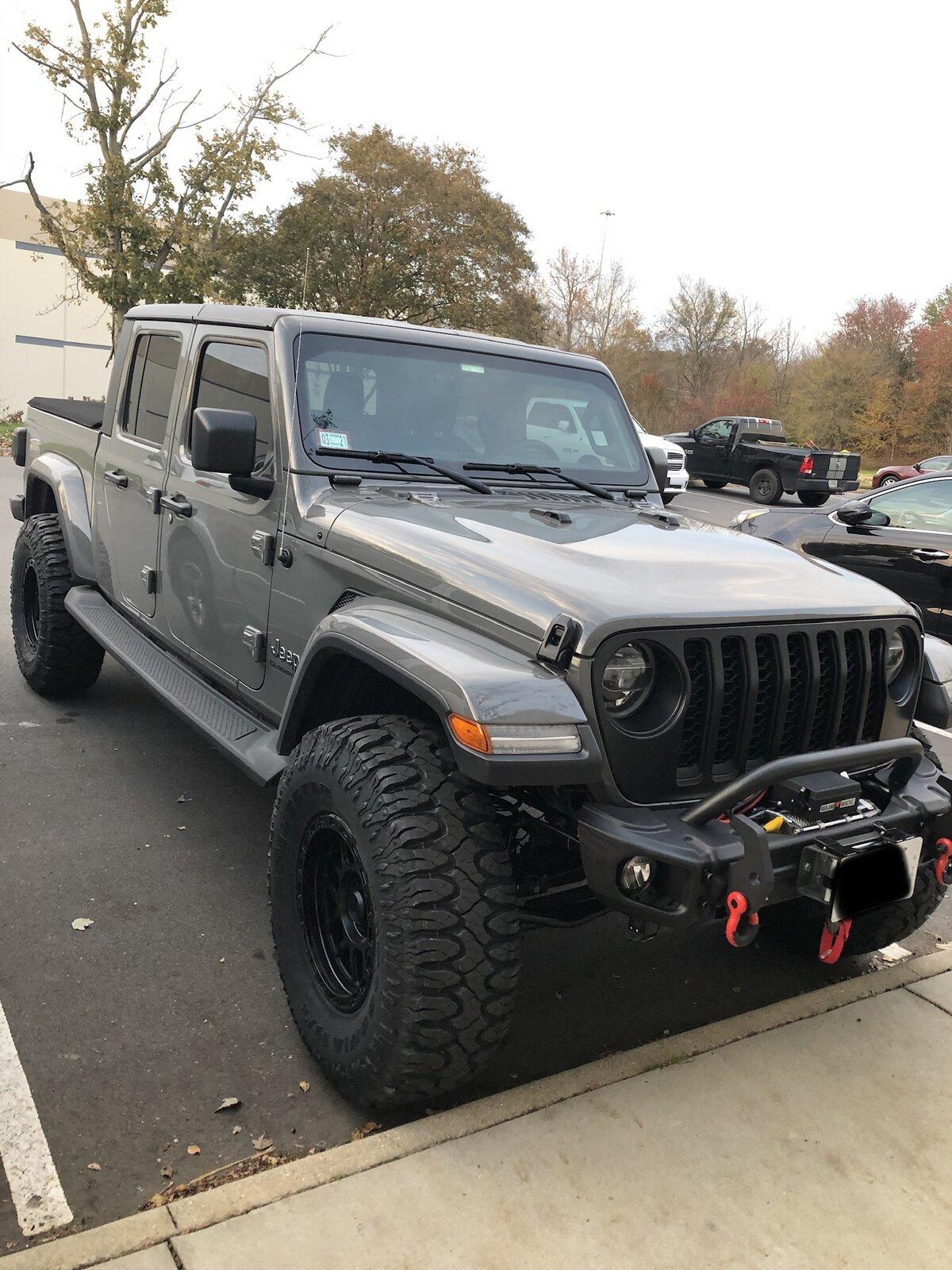 Jeep Gladiator STING GRAY Gladiator JT Club 3721134F-8EBE-412A-A9E3-D6CCDB145C1D