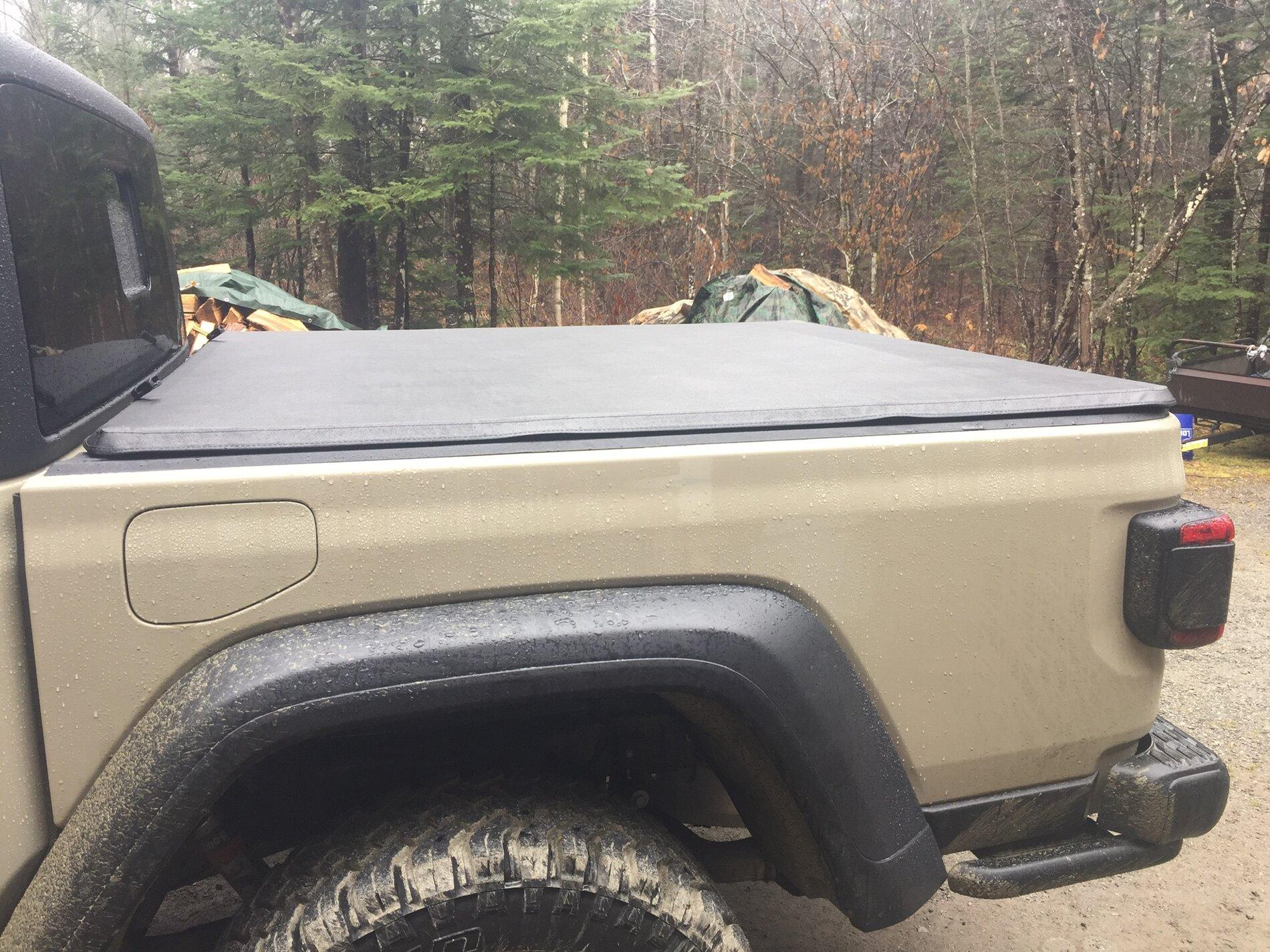 Jeep Gladiator Gator SFX Tonneau Cover Install B22F122B-5764-4000-9492-9DDFEC60CF4E