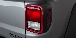 Jeep Gladiator "Older" style tail lights for 2020 JT? 1606515737980